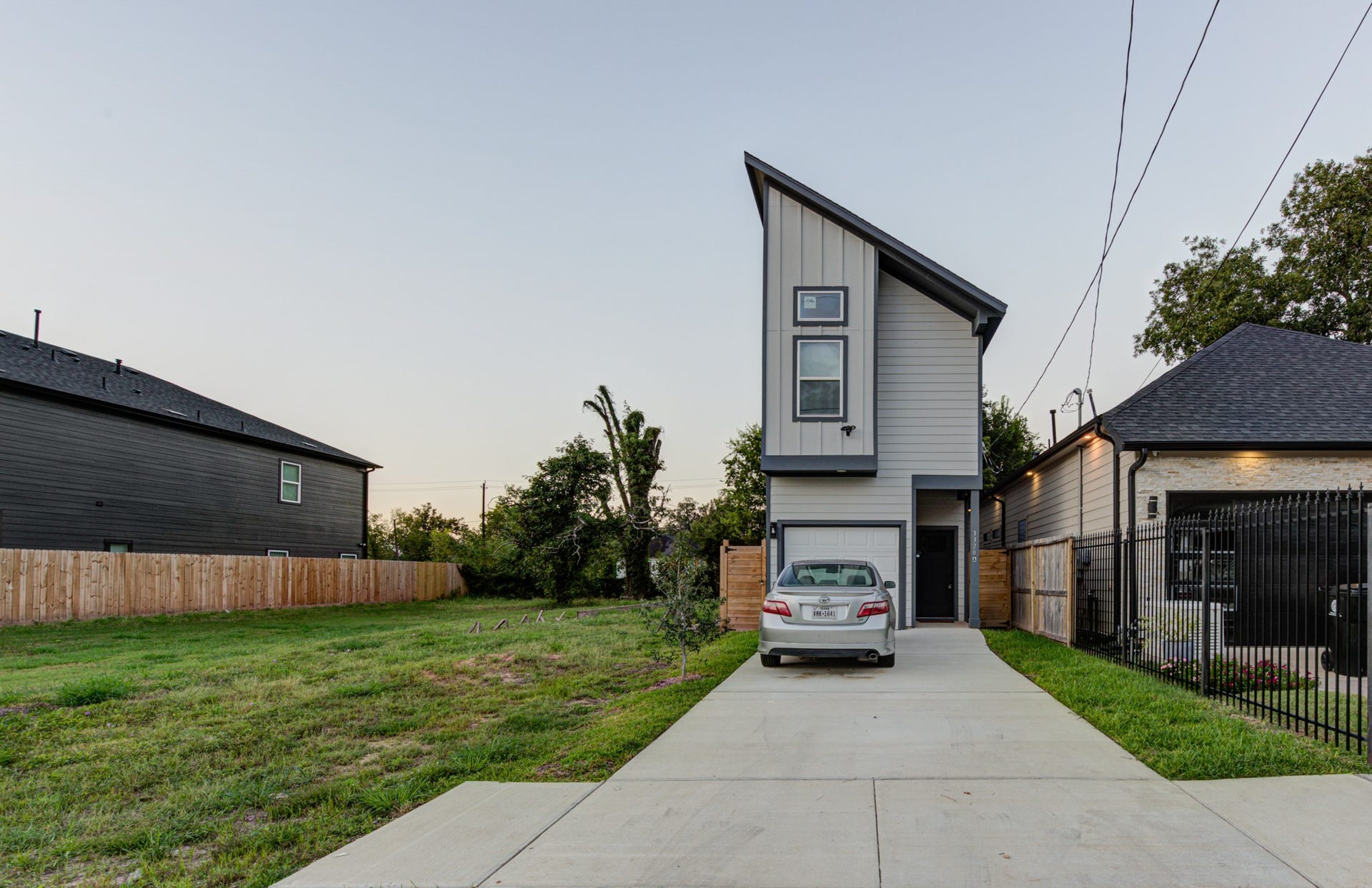 3320 Francis Street, #A, Houston, TX 77004 3320 Francis Street, #A, Houston, TX 77004