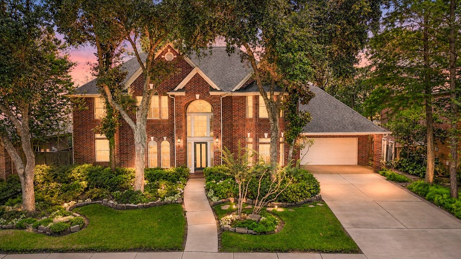 Property photo for 9515 Sotherloch Lake Drive, Spring, TX