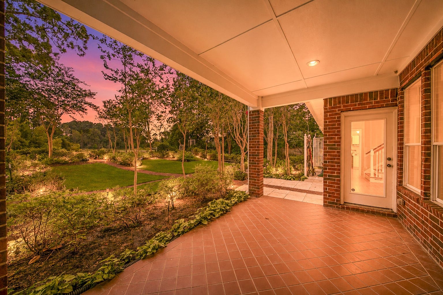 9515 Sotherloch Lake Drive, Spring, TX 77379 When you appreciate the beauty of the outdoors, a patio and yard like this is what you crave.