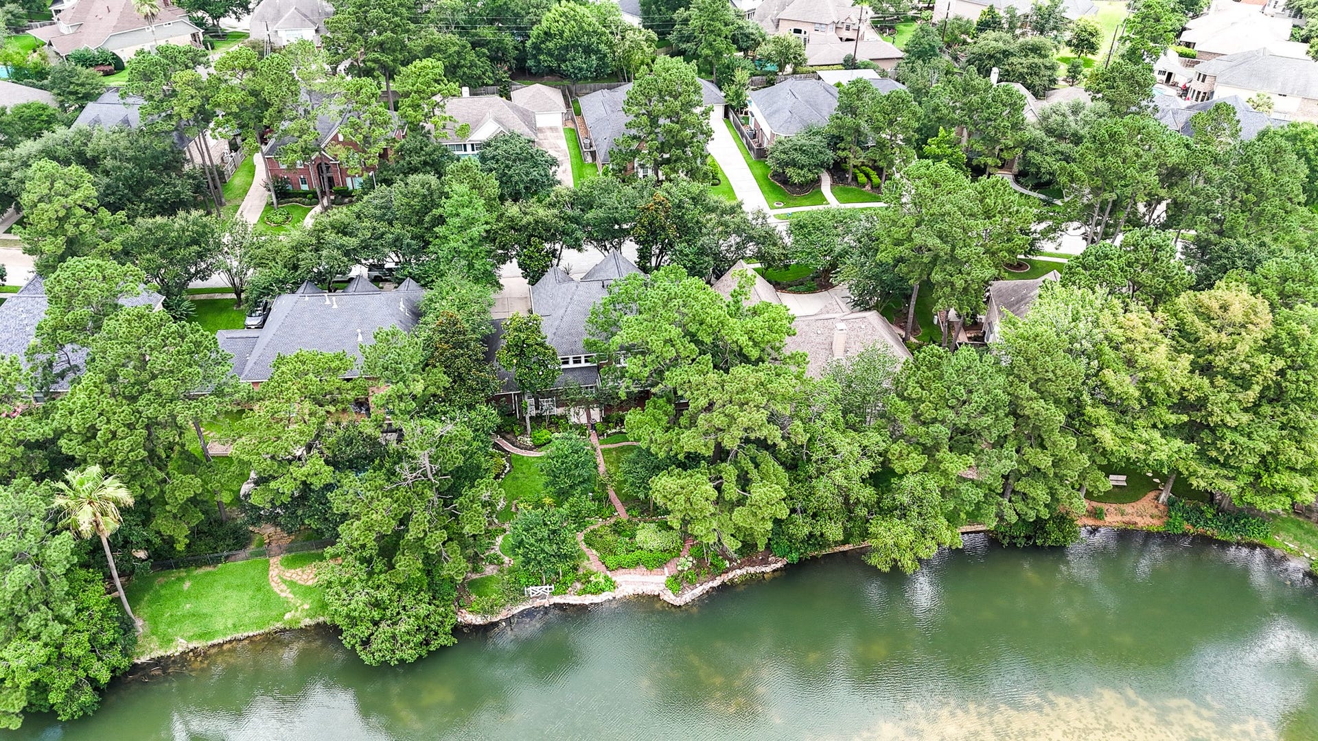 9515 Sotherloch Lake Drive, Spring, TX 77379 9515 Sotherloch Lake Drive, Spring, TX 77379