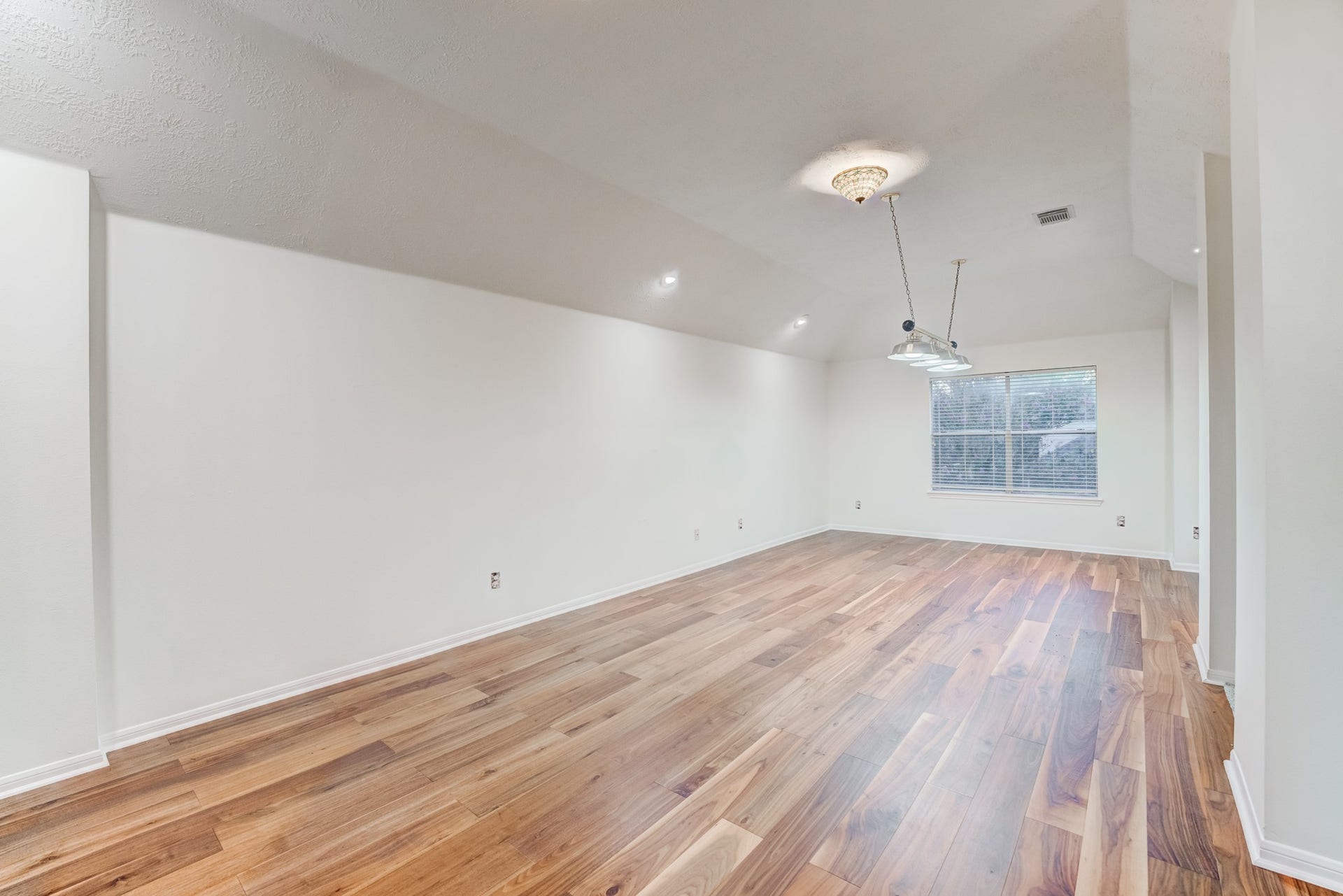2706 Sun Beam Court, Pearland, TX 77584 2706 Sun Beam Court, Pearland, TX 77584