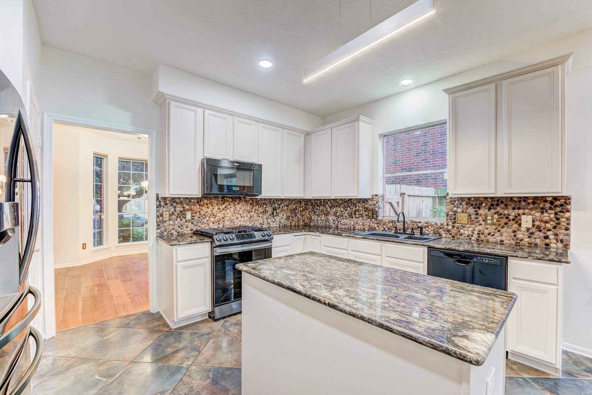 2706 Sun Beam Court, Pearland, TX 77584 2706 Sun Beam Court, Pearland, TX 77584