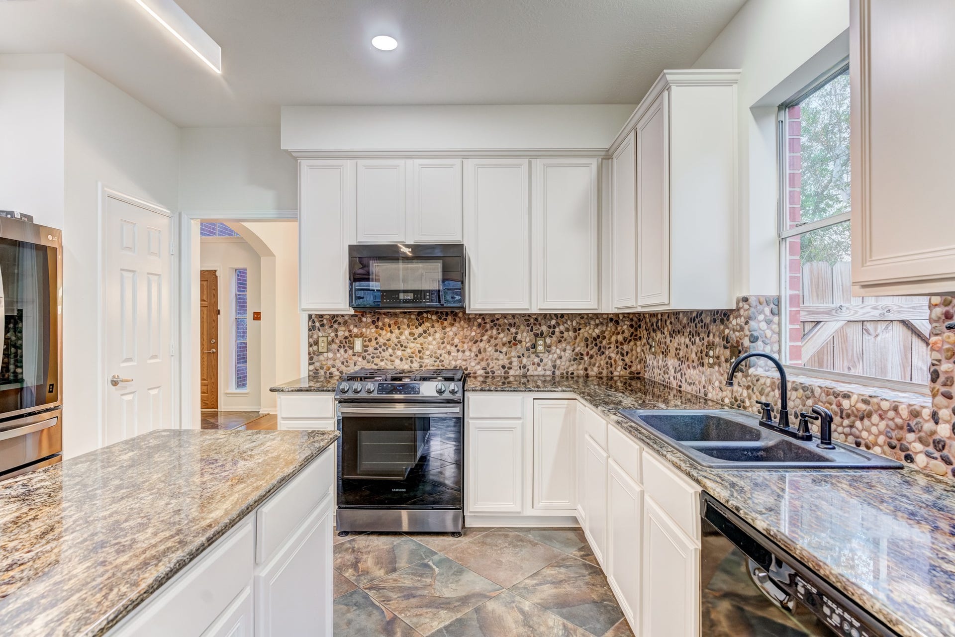 2706 Sun Beam Court, Pearland, TX 77584 2706 Sun Beam Court, Pearland, TX 77584