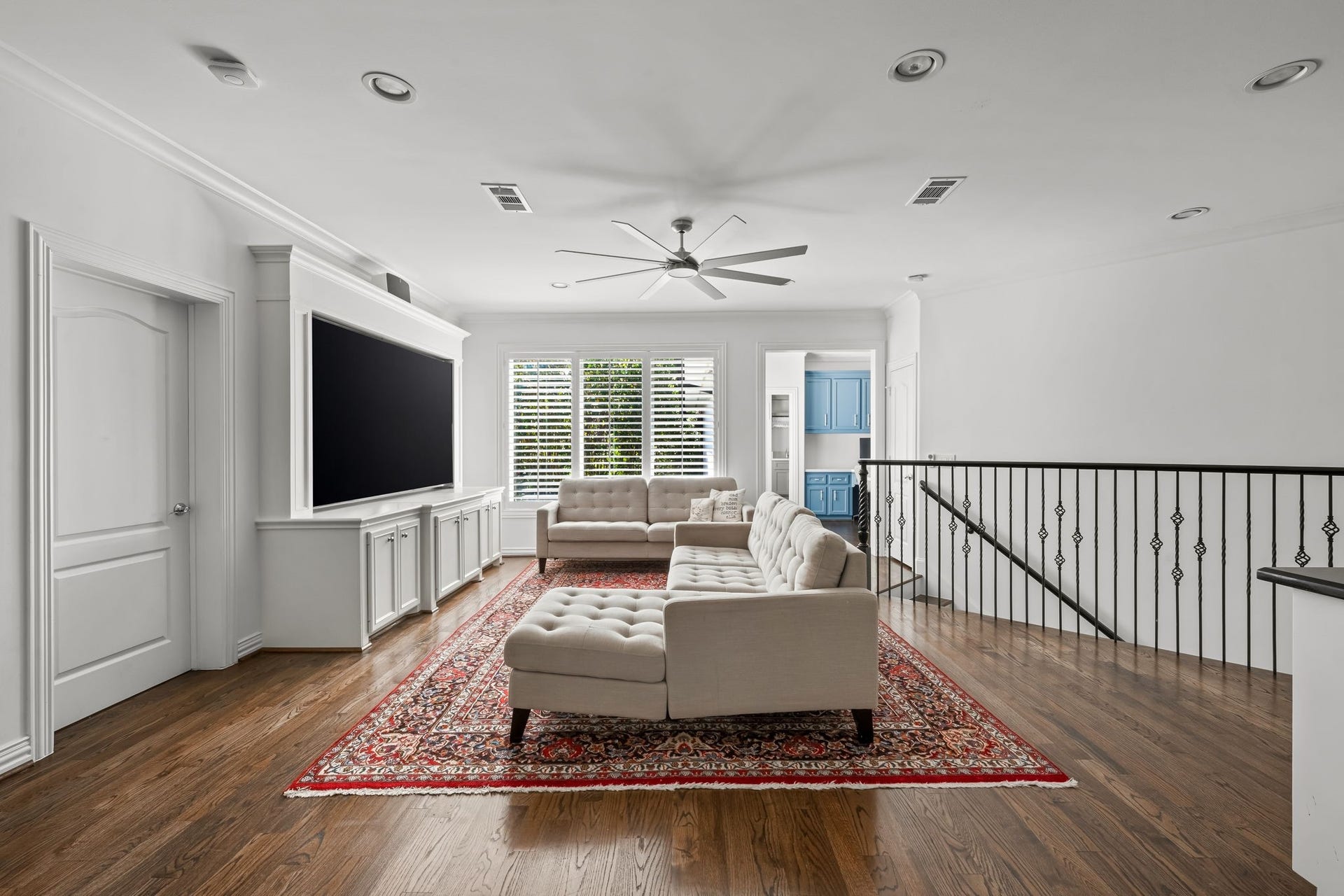 520 S 3rd Street, Bellaire, TX 77401