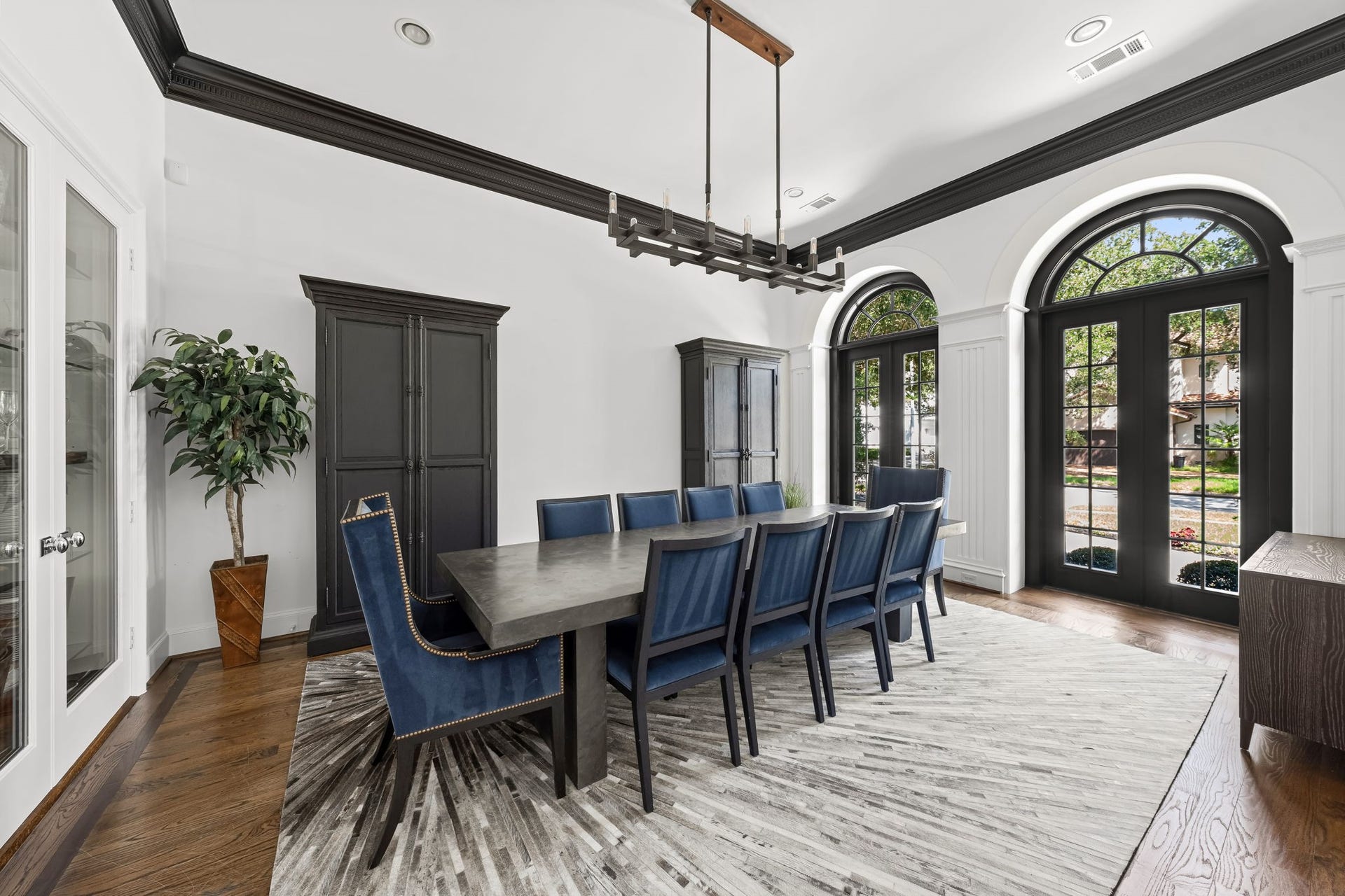 520 S 3rd Street, Bellaire, TX 77401