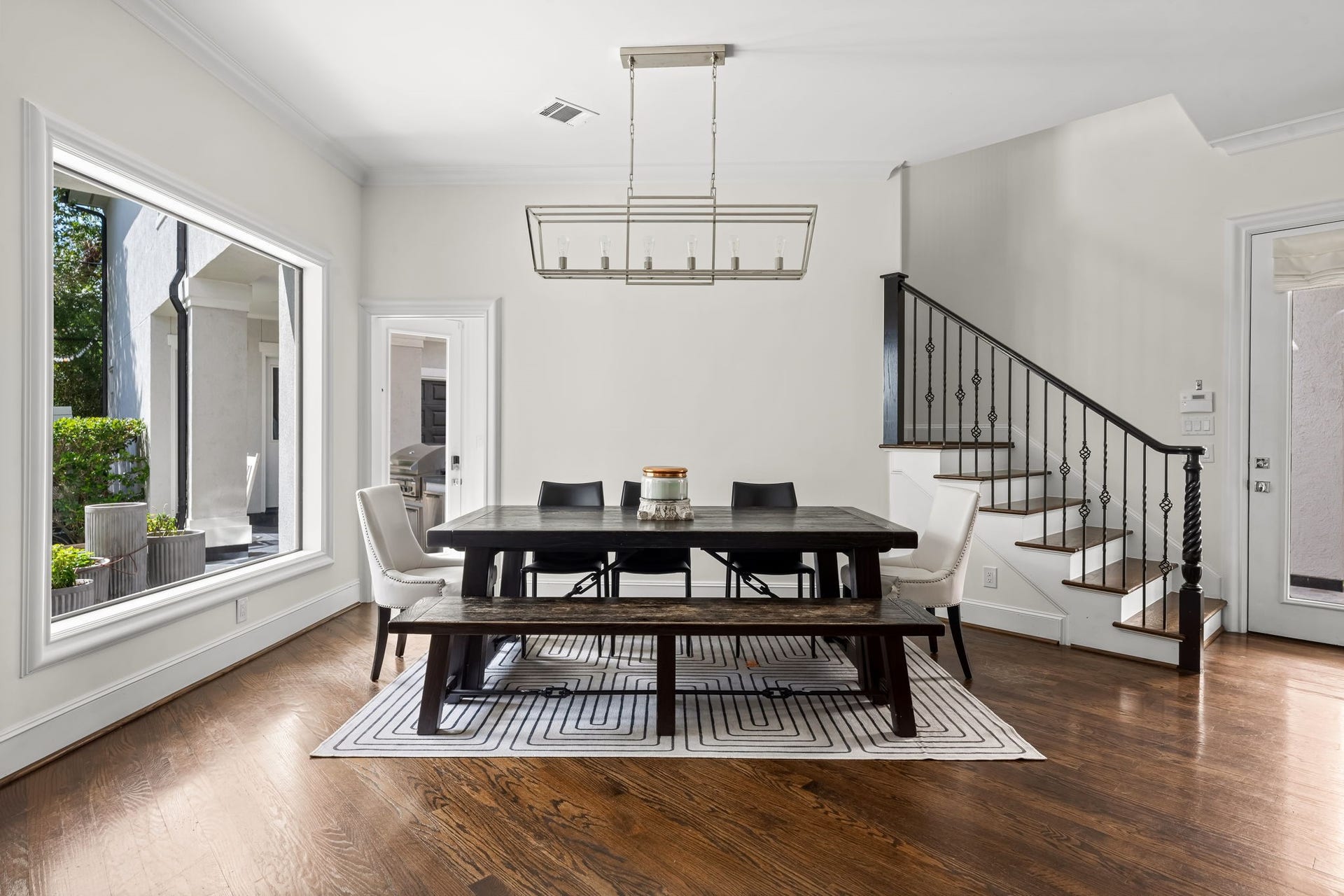 520 S 3rd Street, Bellaire, TX 77401