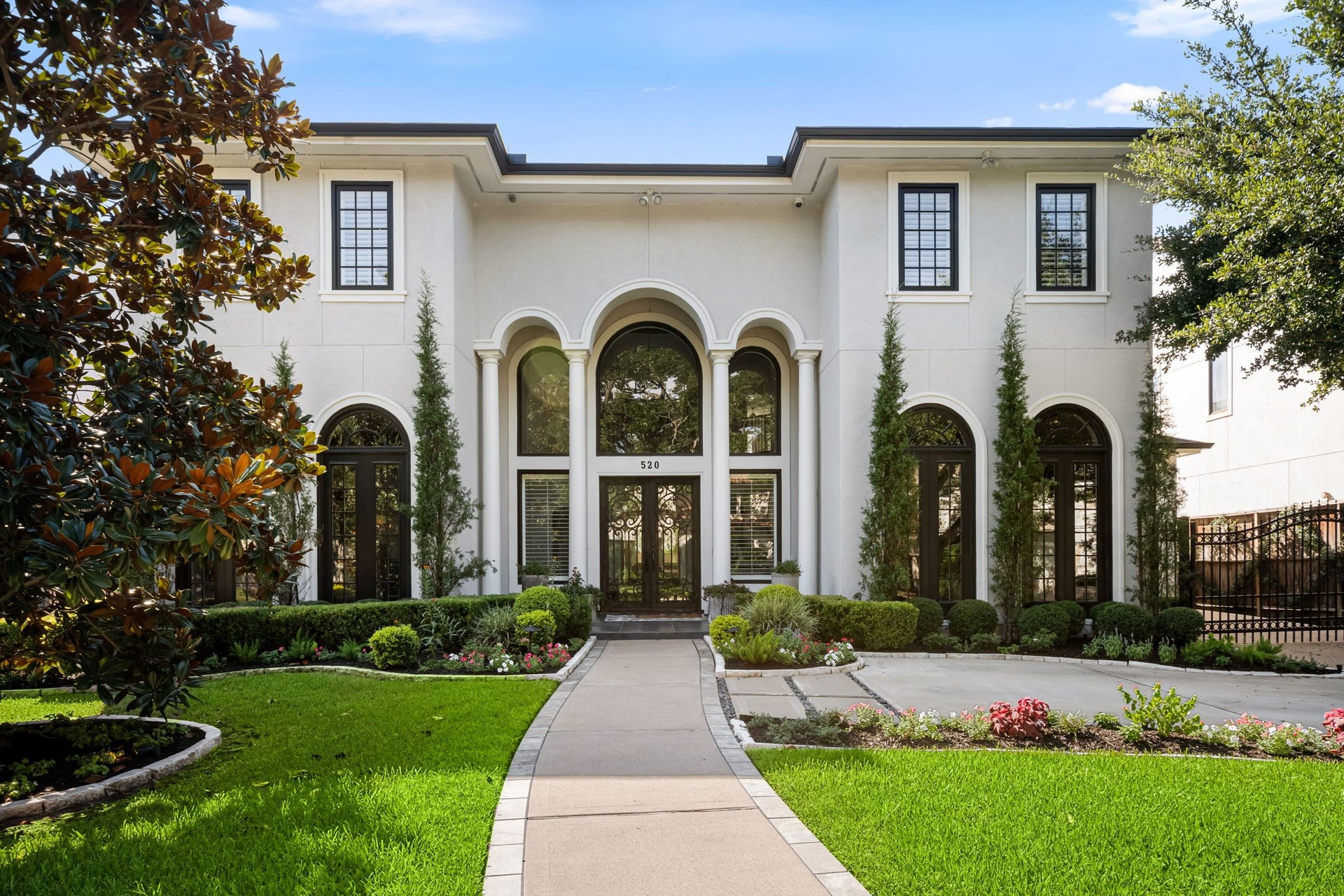 520 S 3rd Street, Bellaire, TX 77401