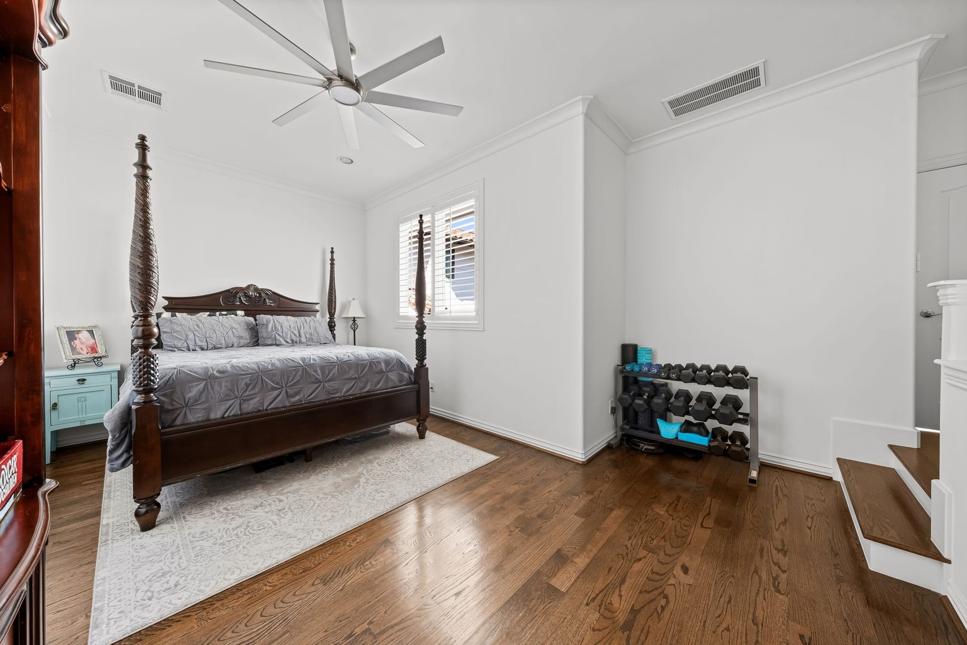 520 S 3rd Street, Bellaire, TX 77401