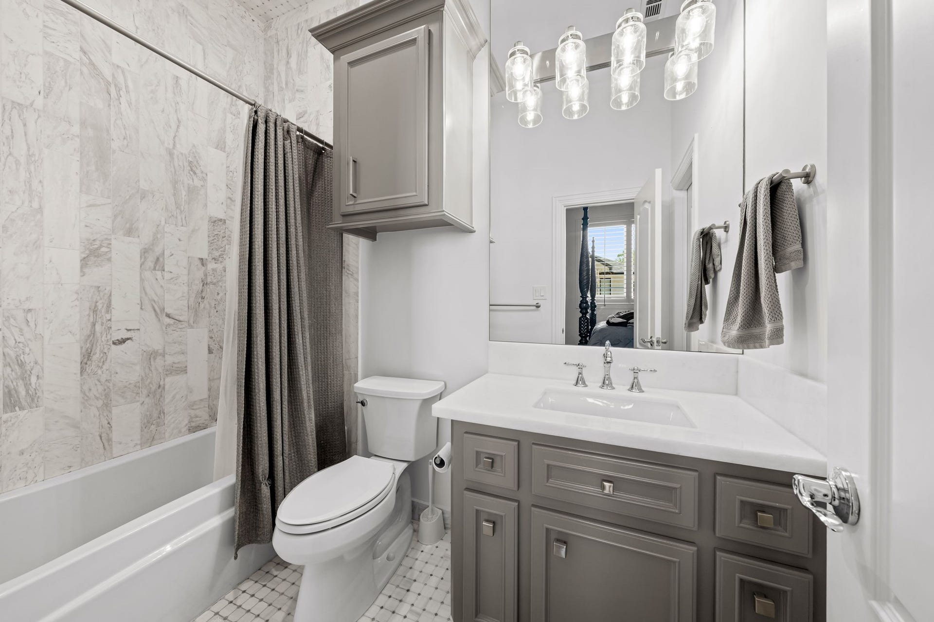 520 S 3rd Street, Bellaire, TX 77401
