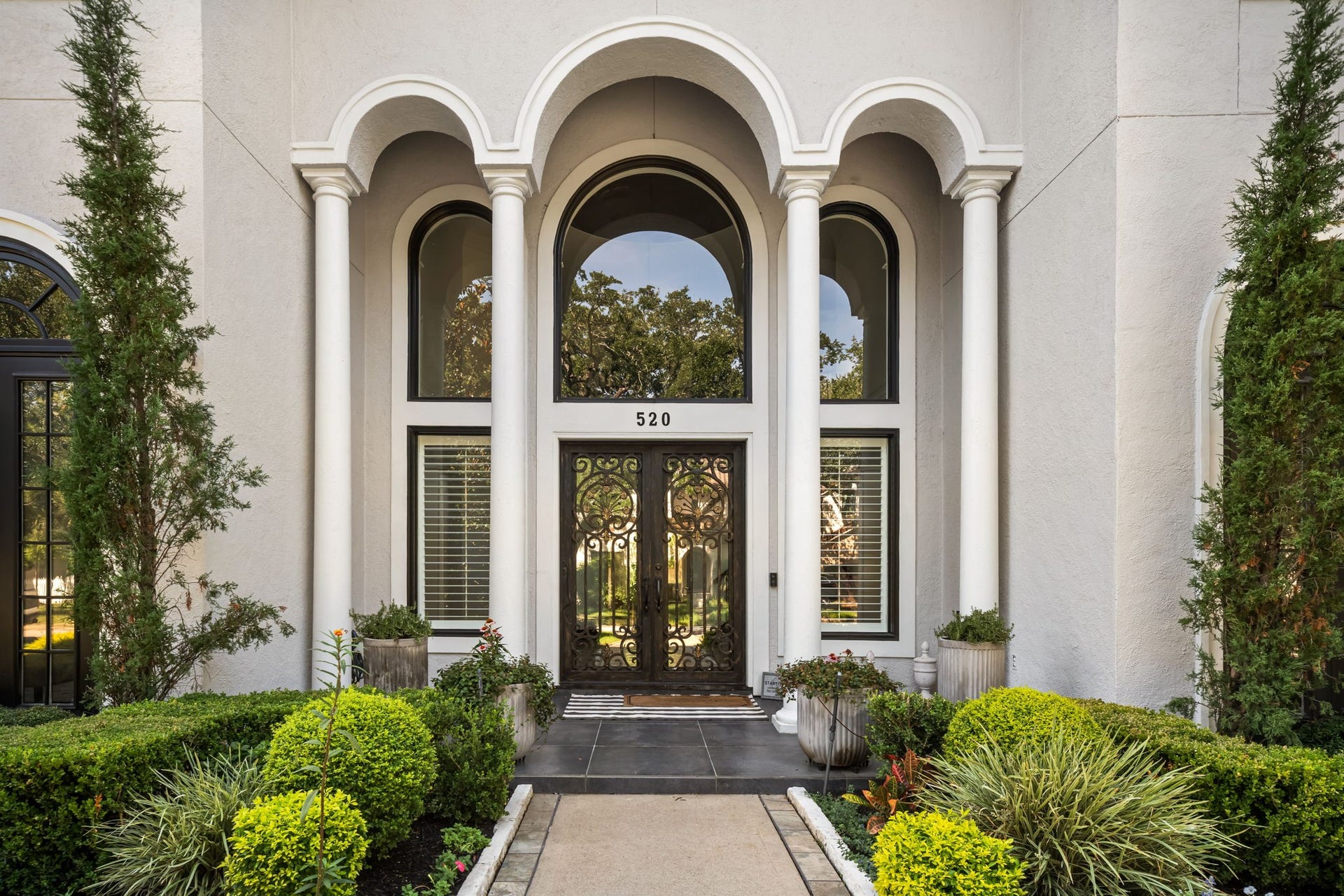 520 S 3rd Street, Bellaire, TX 77401