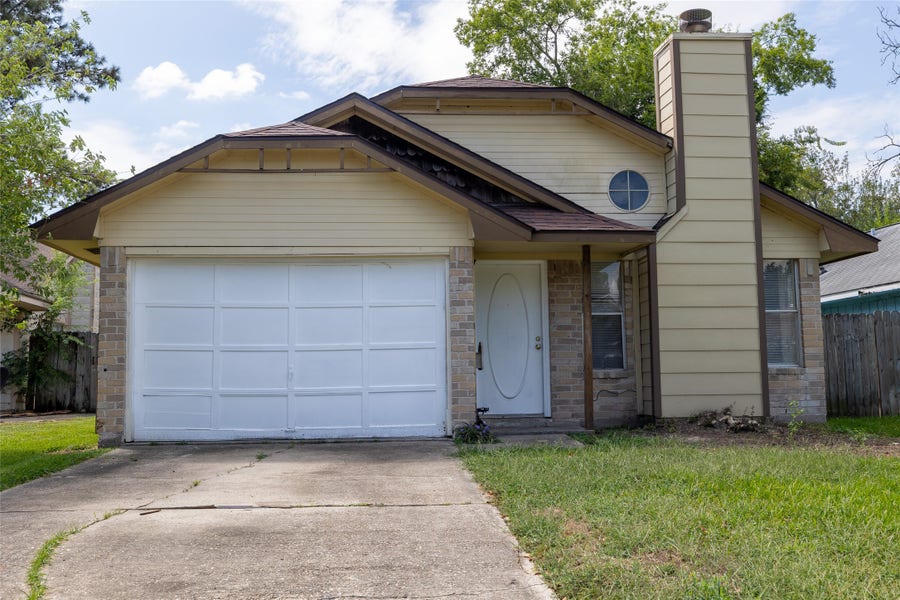 Property photo for 23303 Prairie Bird Drive, Spring, TX