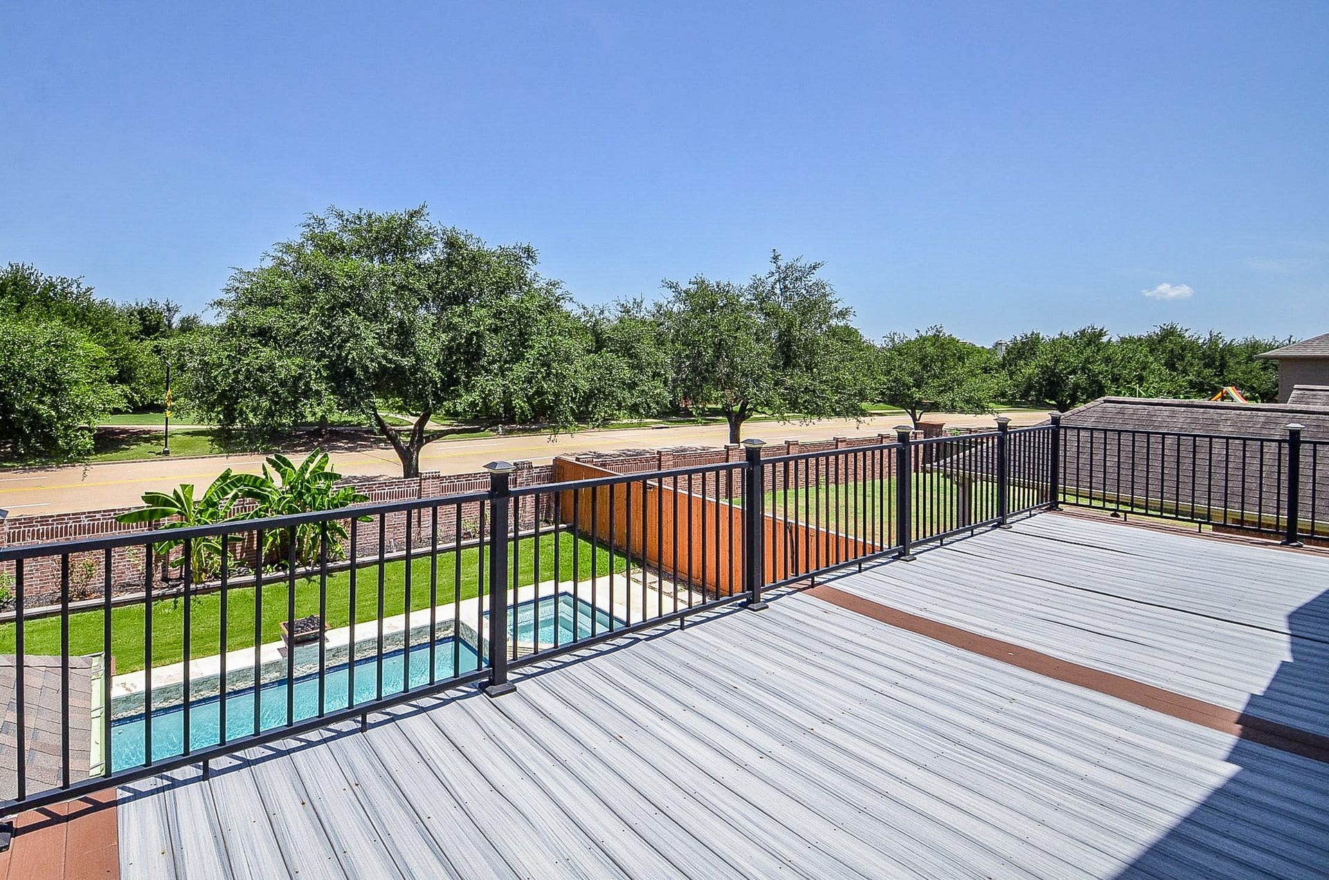 723 Overdell Drive, Sugar Land, TX 77479 723 Overdell Drive, Sugar Land, TX 77479
