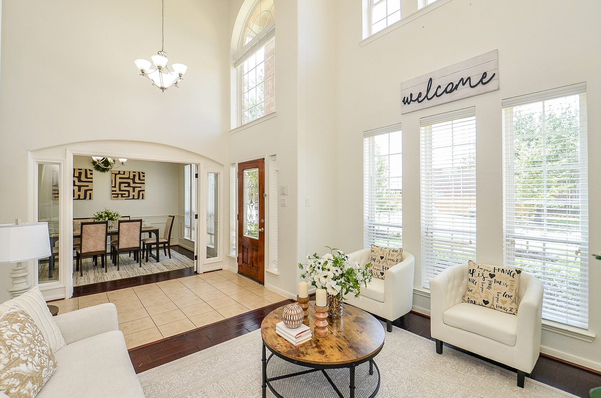 723 Overdell Drive, Sugar Land, TX 77479 723 Overdell Drive, Sugar Land, TX 77479