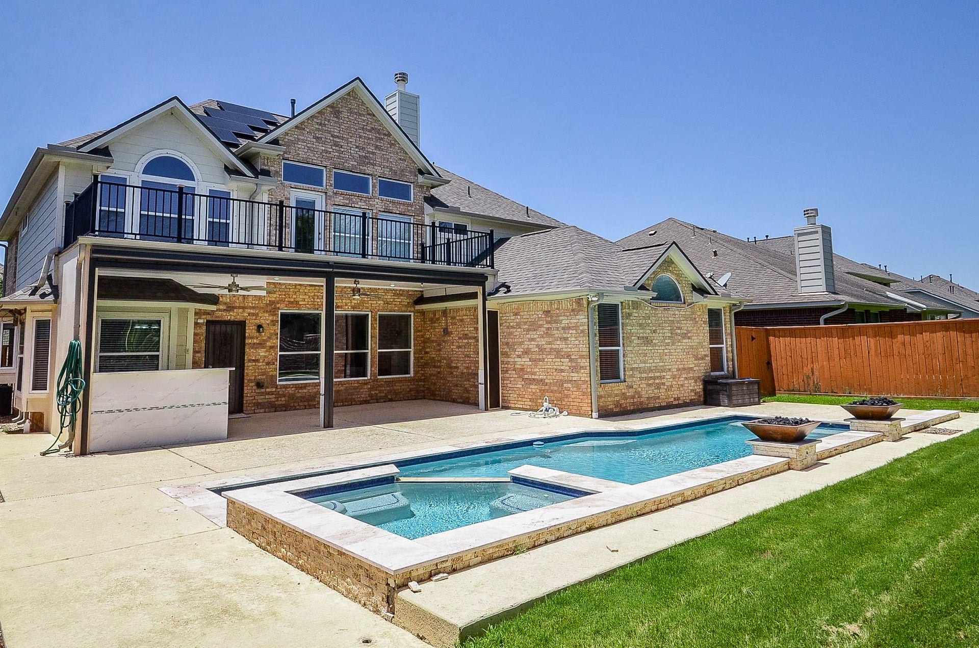 723 Overdell Drive, Sugar Land, TX 77479 723 Overdell Drive, Sugar Land, TX 77479