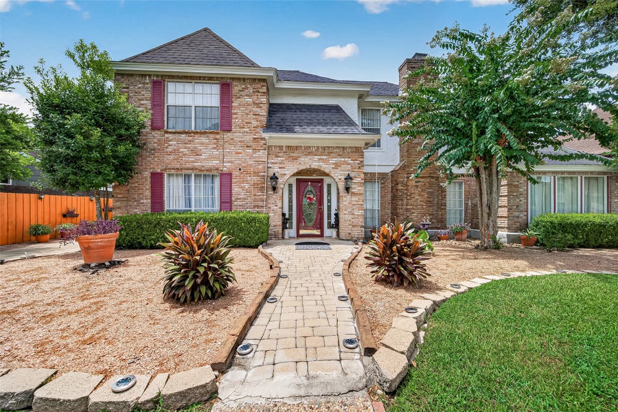Property photo for 1914 Wagon Gap Trail, Houston, TX