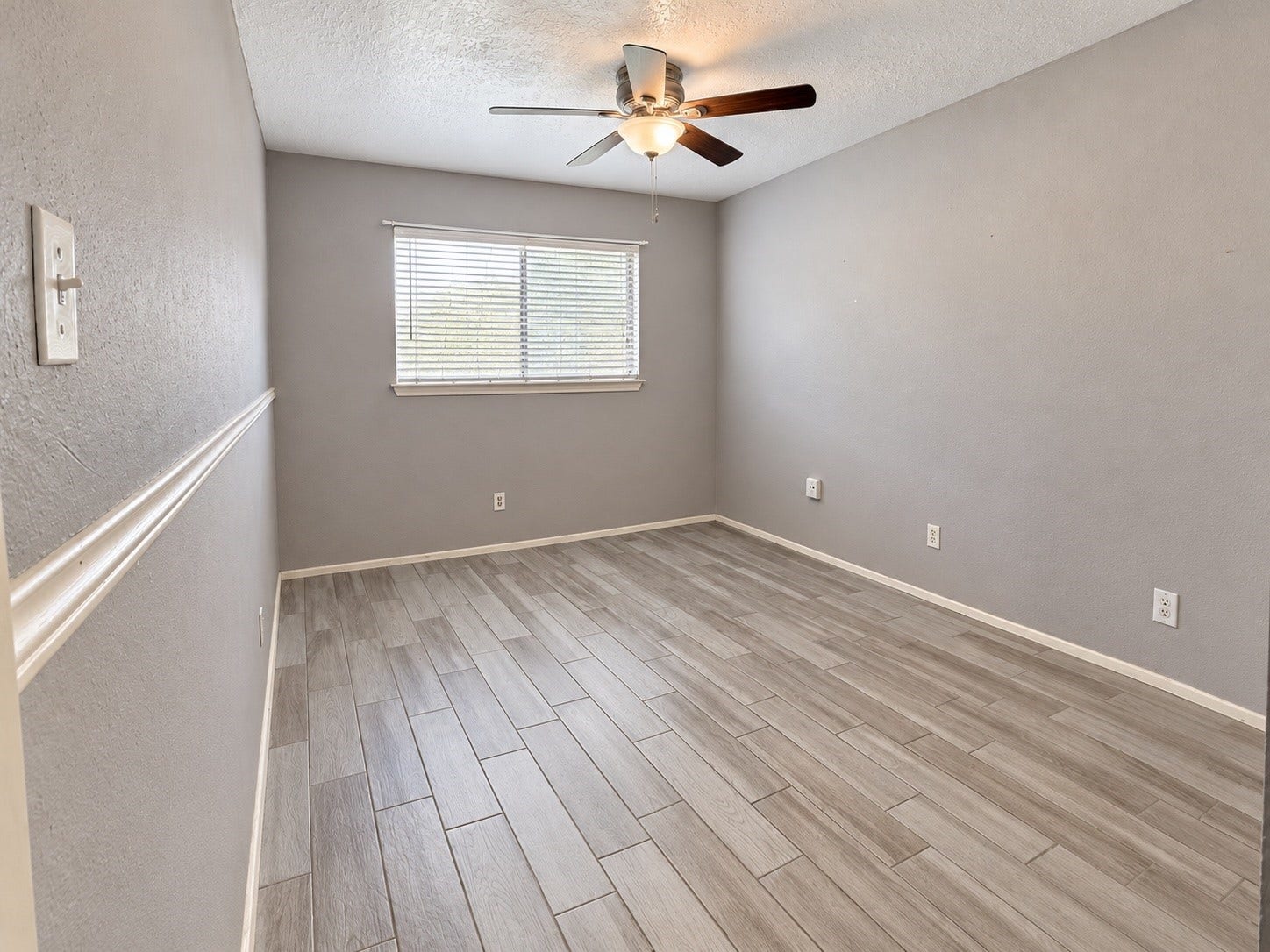 7407 Woodnettle Lane, Houston, TX 77086 Secondary bedroom