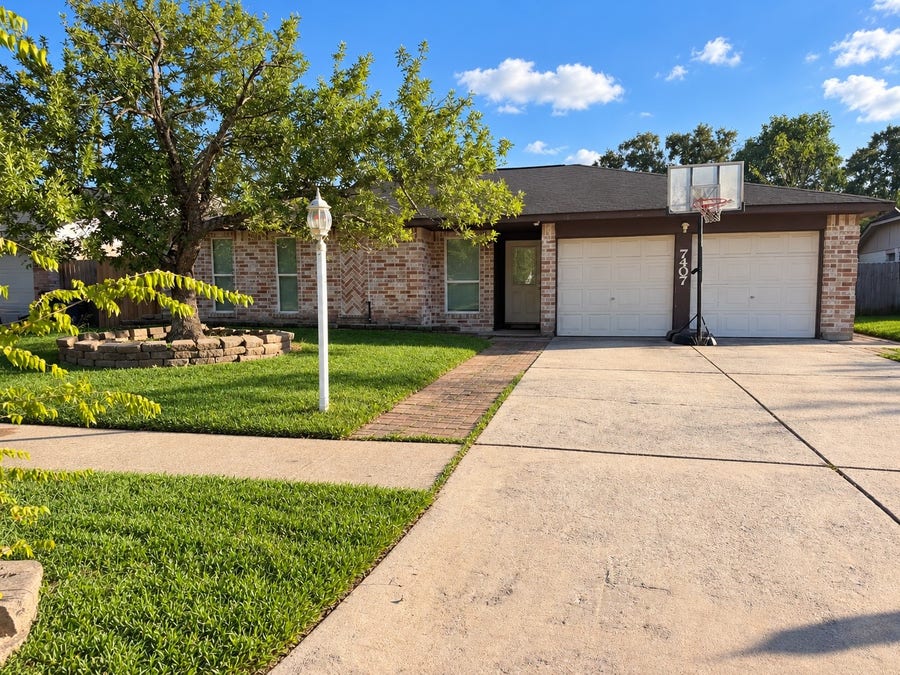 Property photo for 7407 Woodnettle Lane, Houston, TX