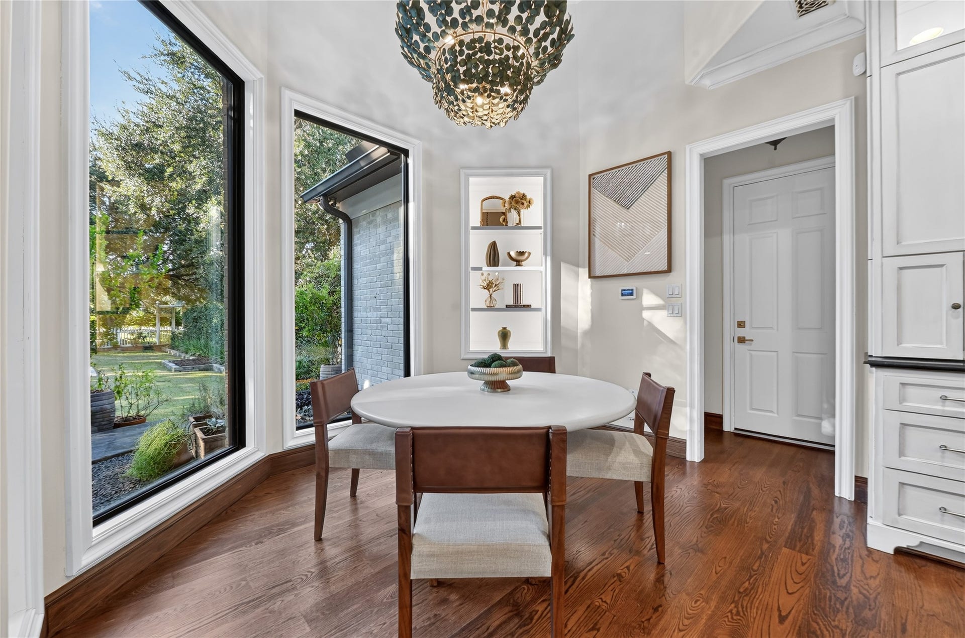 4510 River Forest Drive, Richmond, TX 77406 Breakfast room leads to the garage - the perfect space for those busy mornings getting the kids out the door.