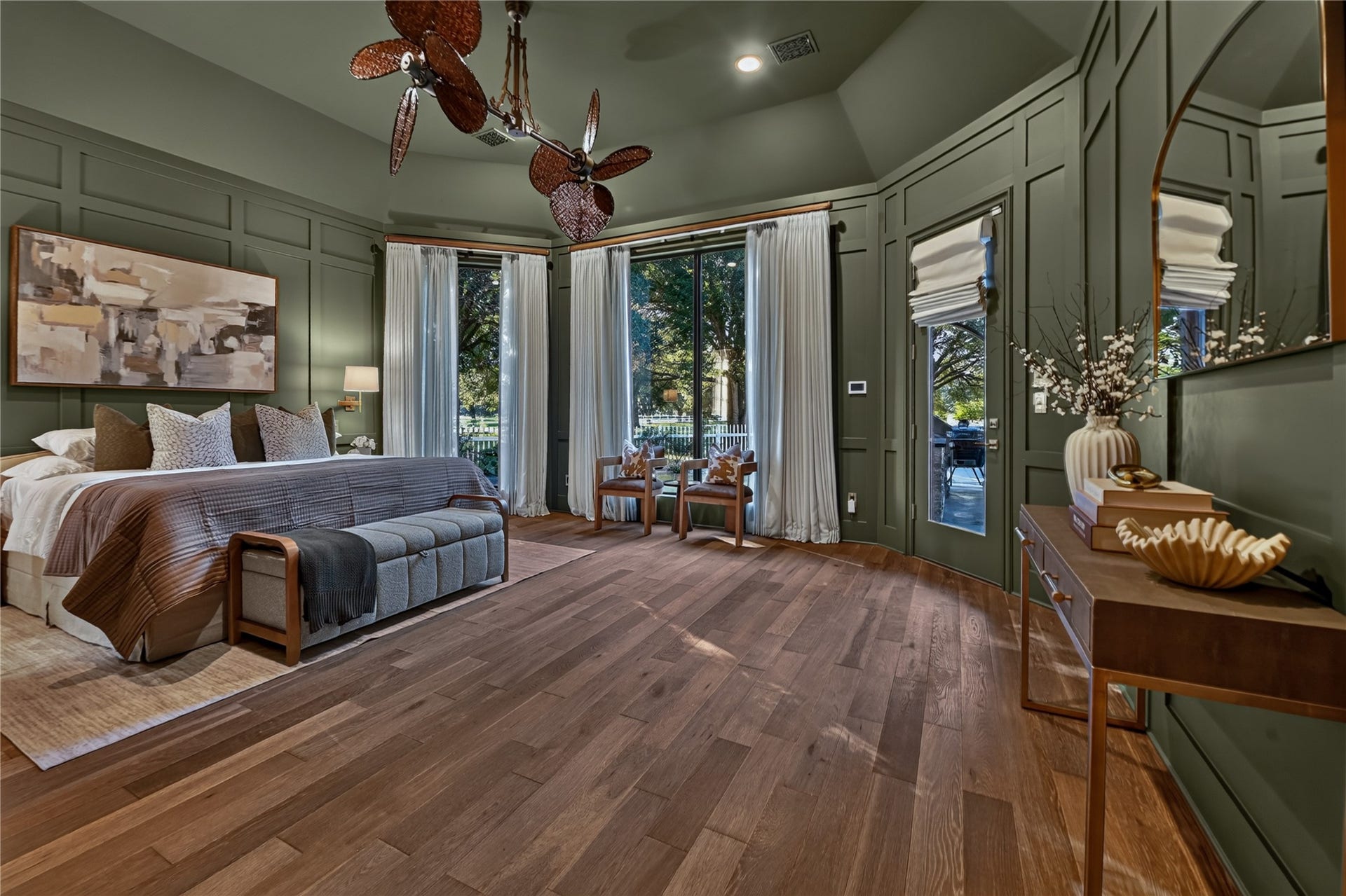 4510 River Forest Drive, Richmond, TX 77406 The primary suite was updated in 2025 with high-end designer finishes throughout.