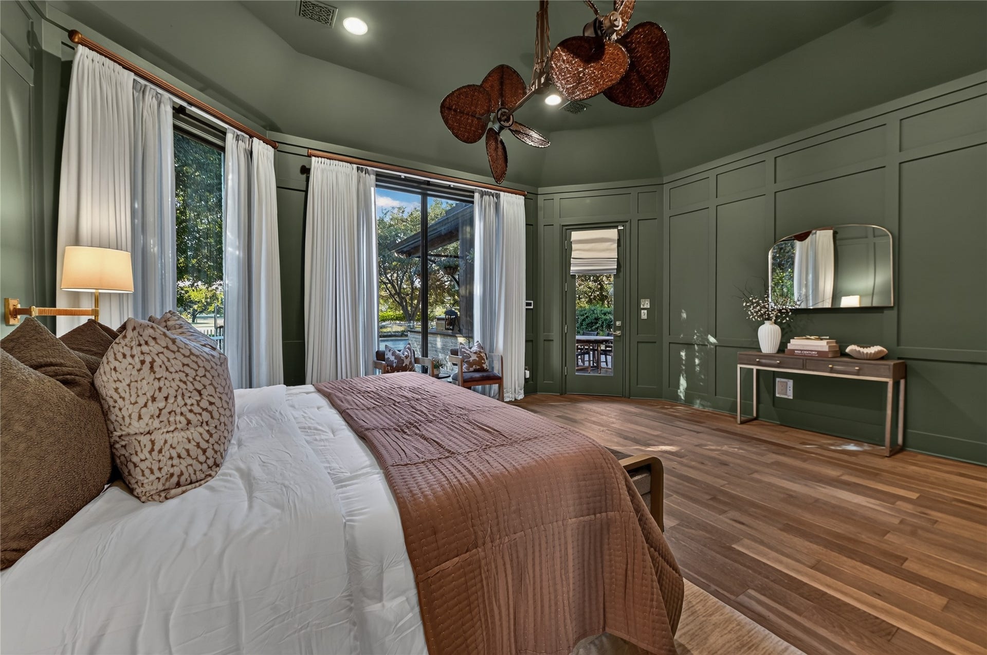 4510 River Forest Drive, Richmond, TX 77406 Primary suite.