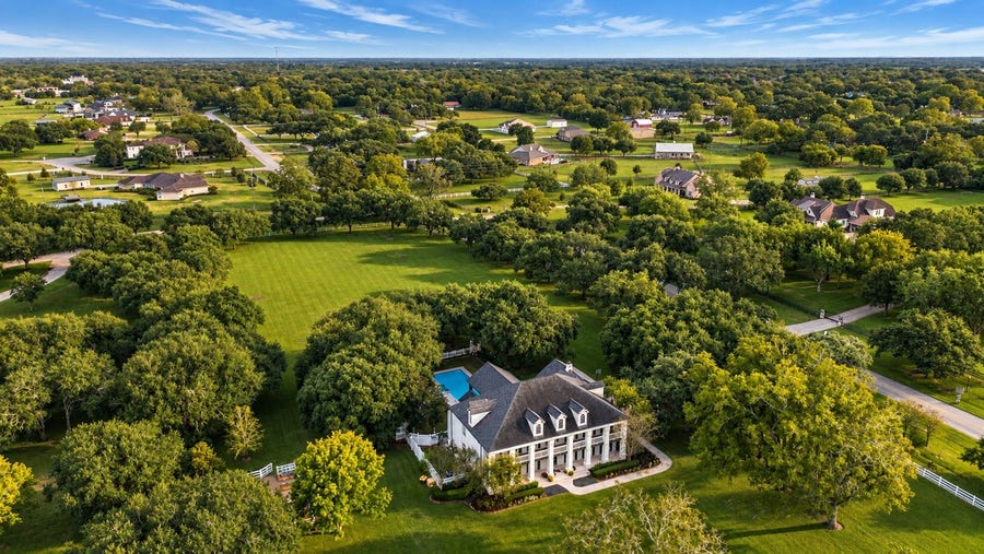 Property photo for 4510 River Forest Drive, Richmond, TX
