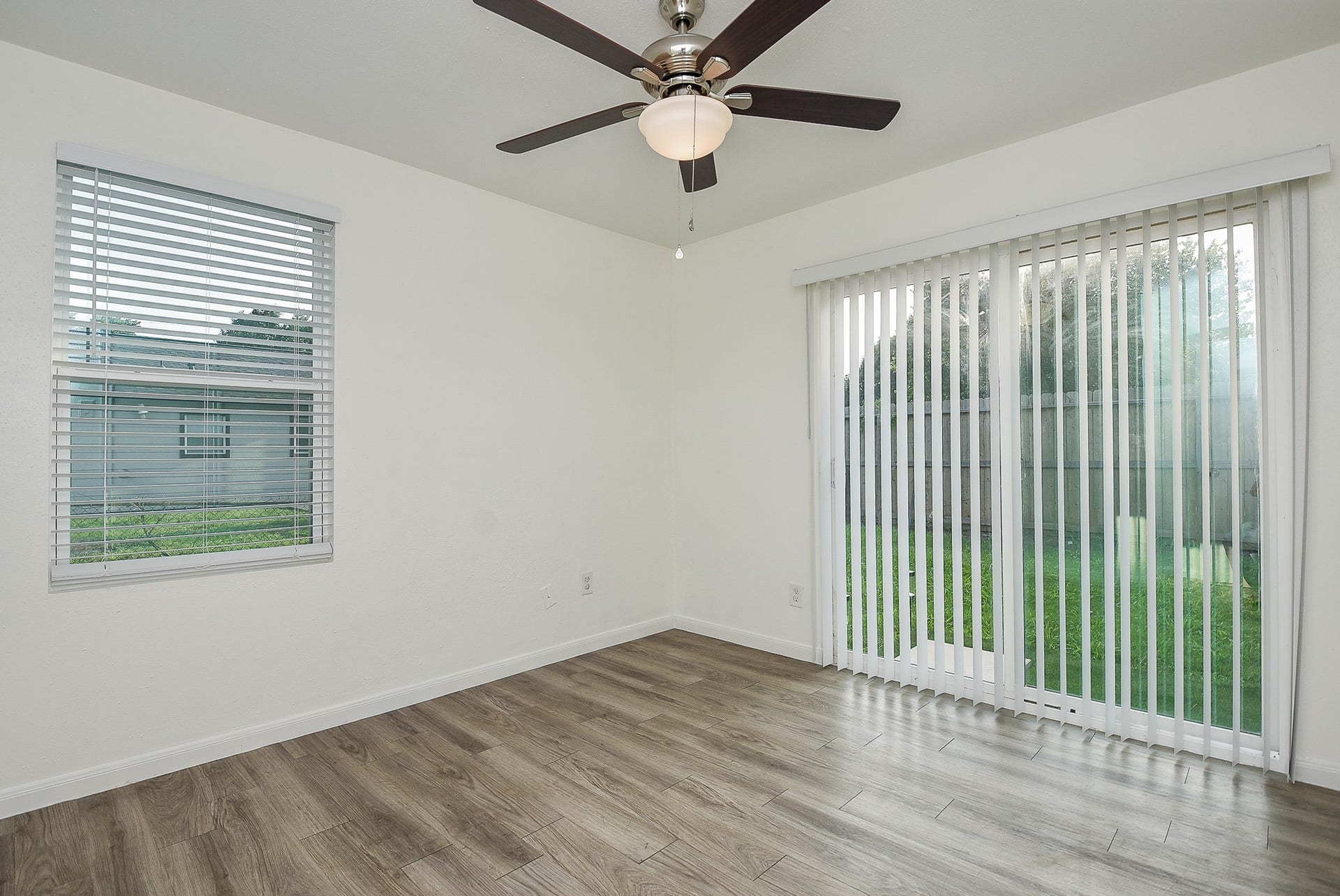 3710 Dreyfus Street, Houston, TX 77021 3710 Dreyfus Street, Houston, TX 77021