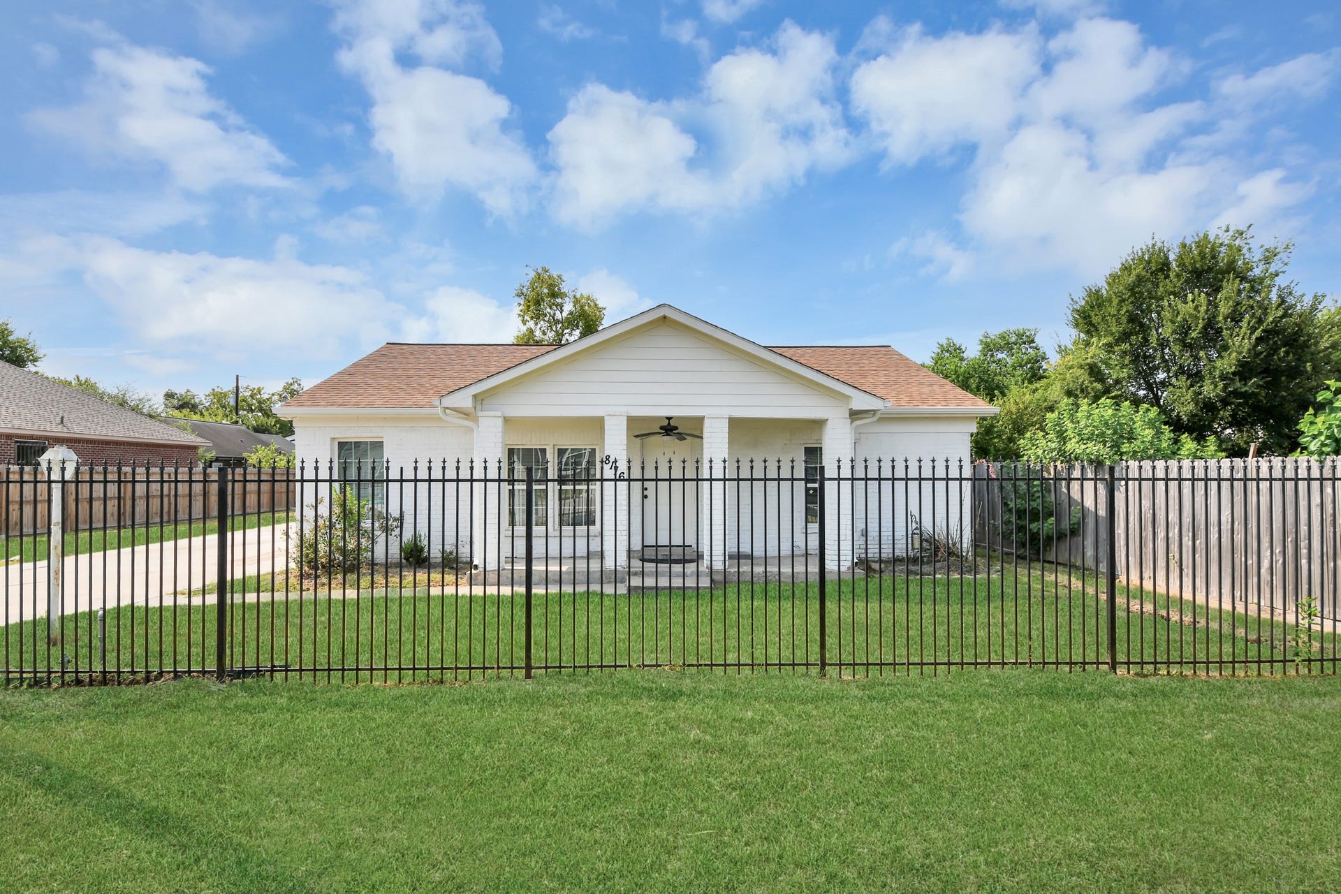 8116 Saint Louis Street, Houston, TX 77028 8116 Saint Louis Street, Houston, TX 77028