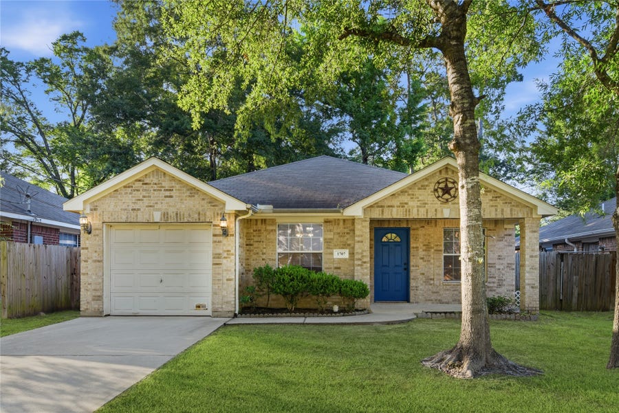 Property photo for 1707 Longview Street, Conroe, TX