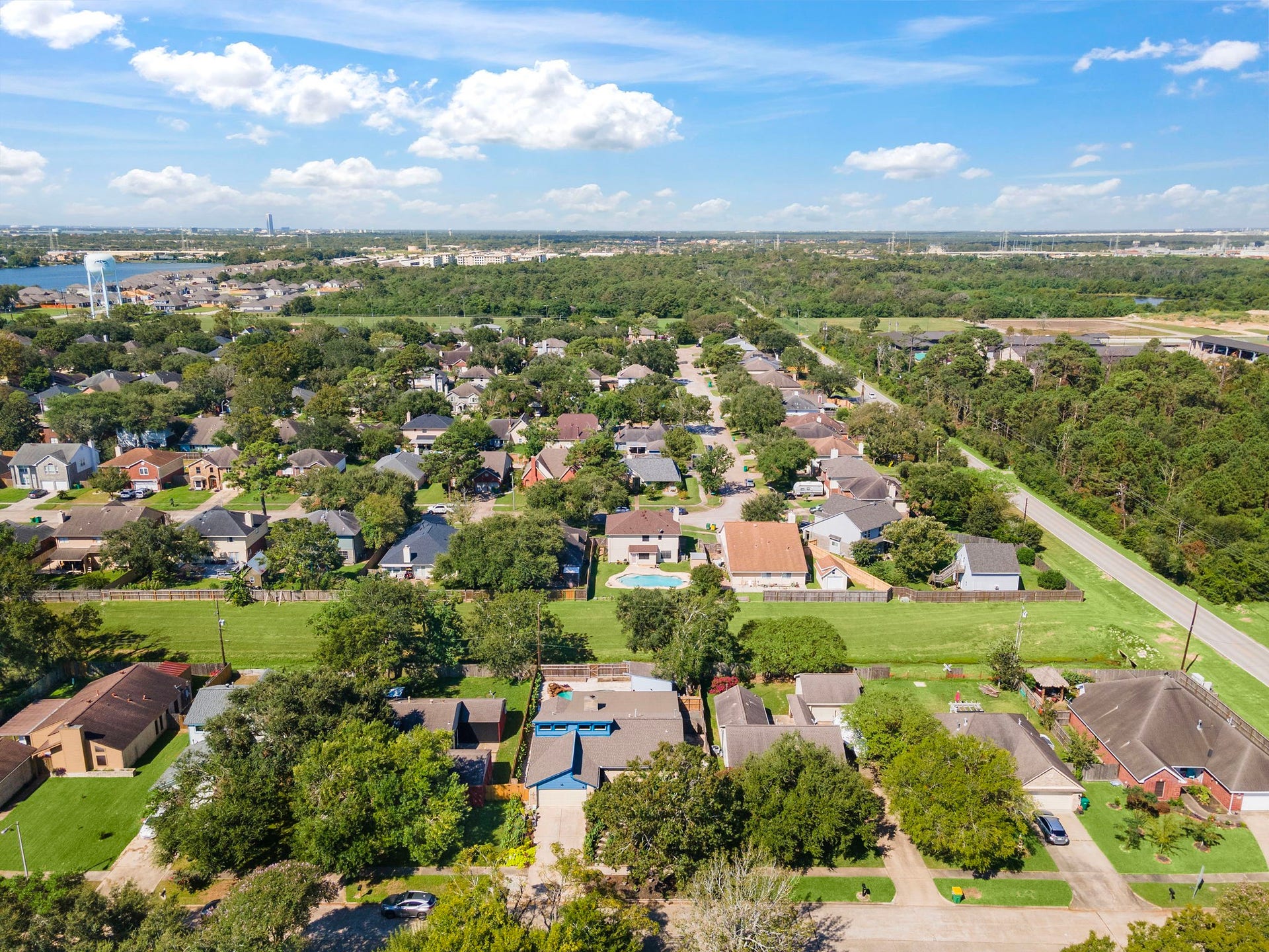 4522 Albatross Drive, Seabrook, TX 77586