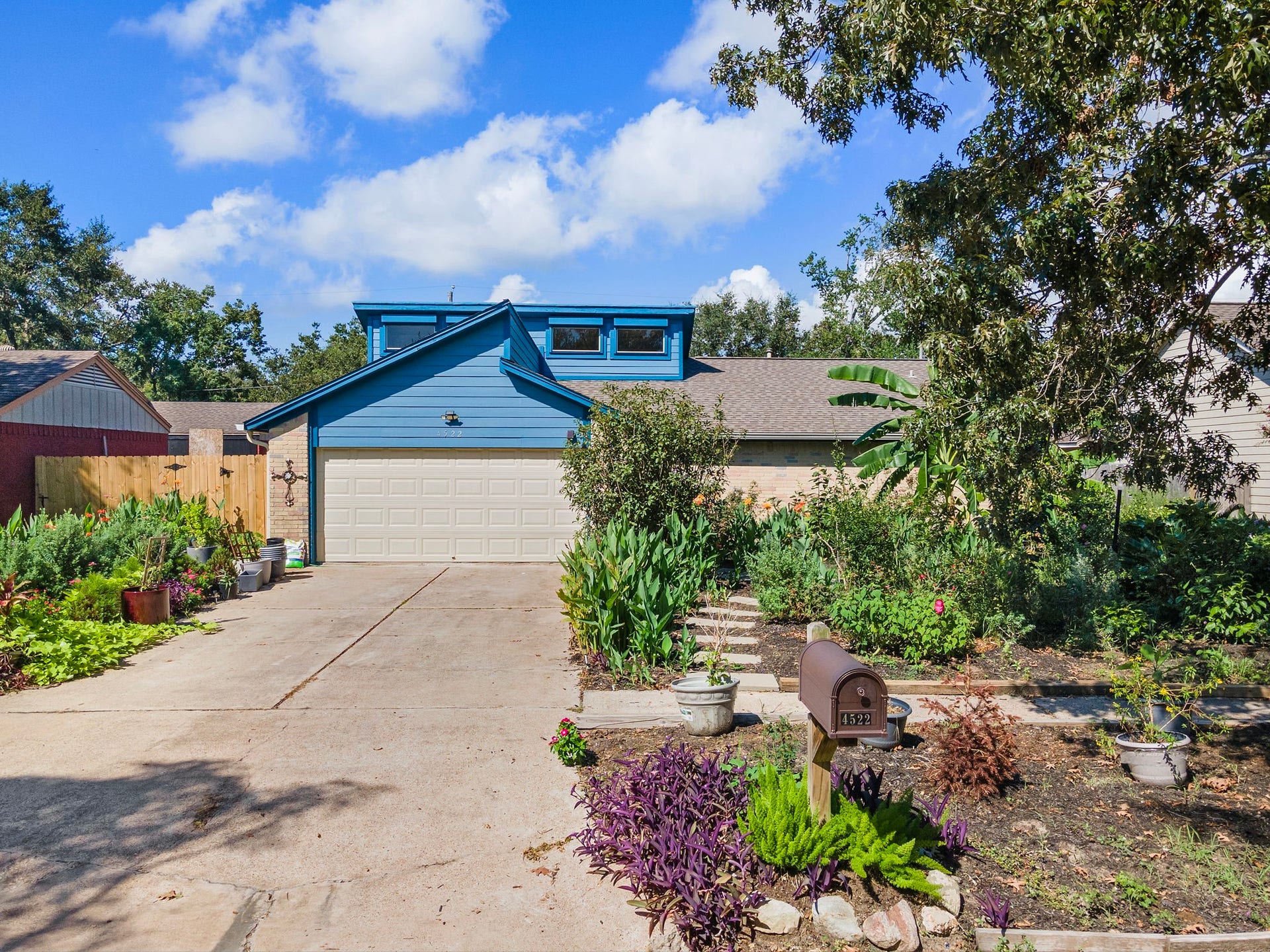 4522 Albatross Drive, Seabrook, TX 77586