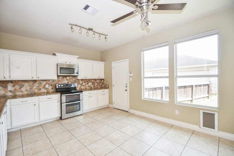 Property photo for 16843 Mammoth Springs Drive, Houston, TX