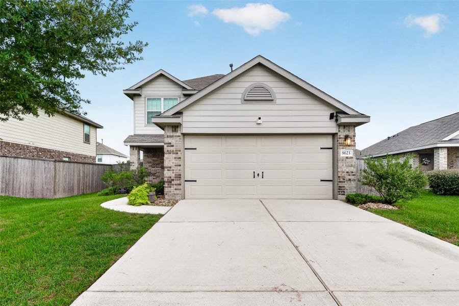 Property photo for 8623 River Crest Drive, Baytown, TX