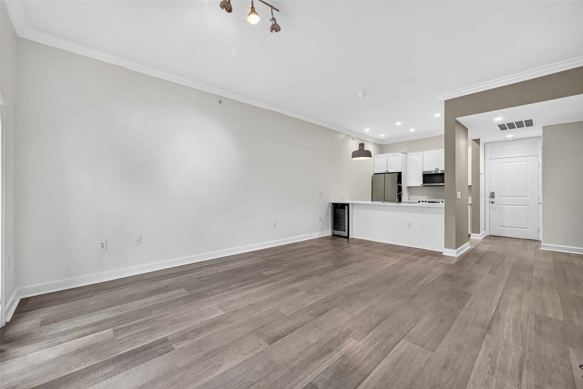 100 Willard Street, #21, Houston, TX 77006 100 Willard Street, #21, Houston, TX 77006