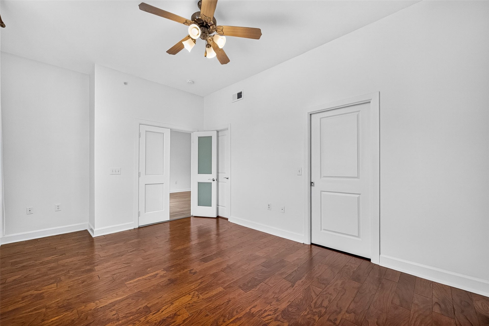 100 Willard Street, #21, Houston, TX 77006 100 Willard Street, #21, Houston, TX 77006