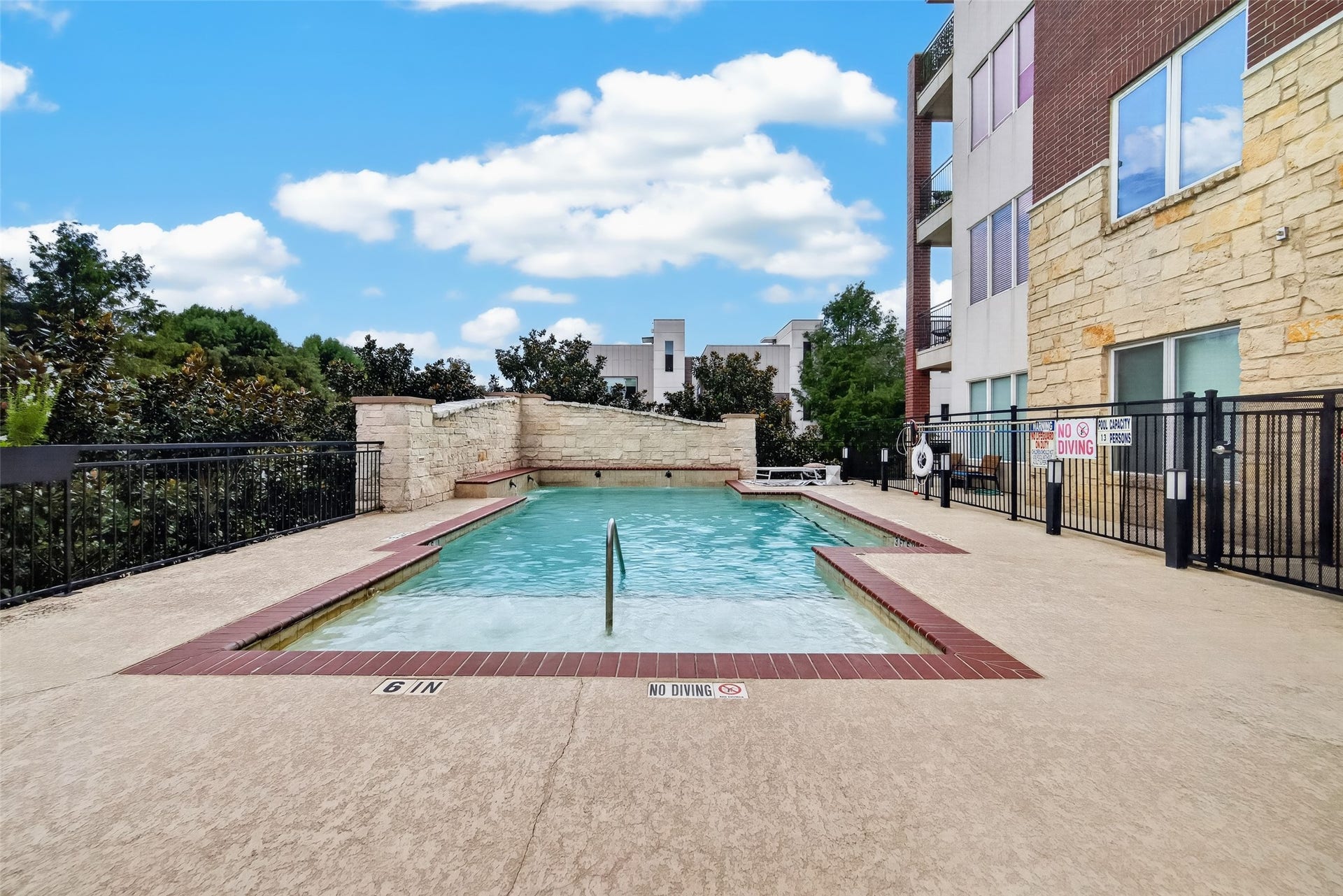100 Willard Street, #21, Houston, TX 77006 100 Willard Street, #21, Houston, TX 77006