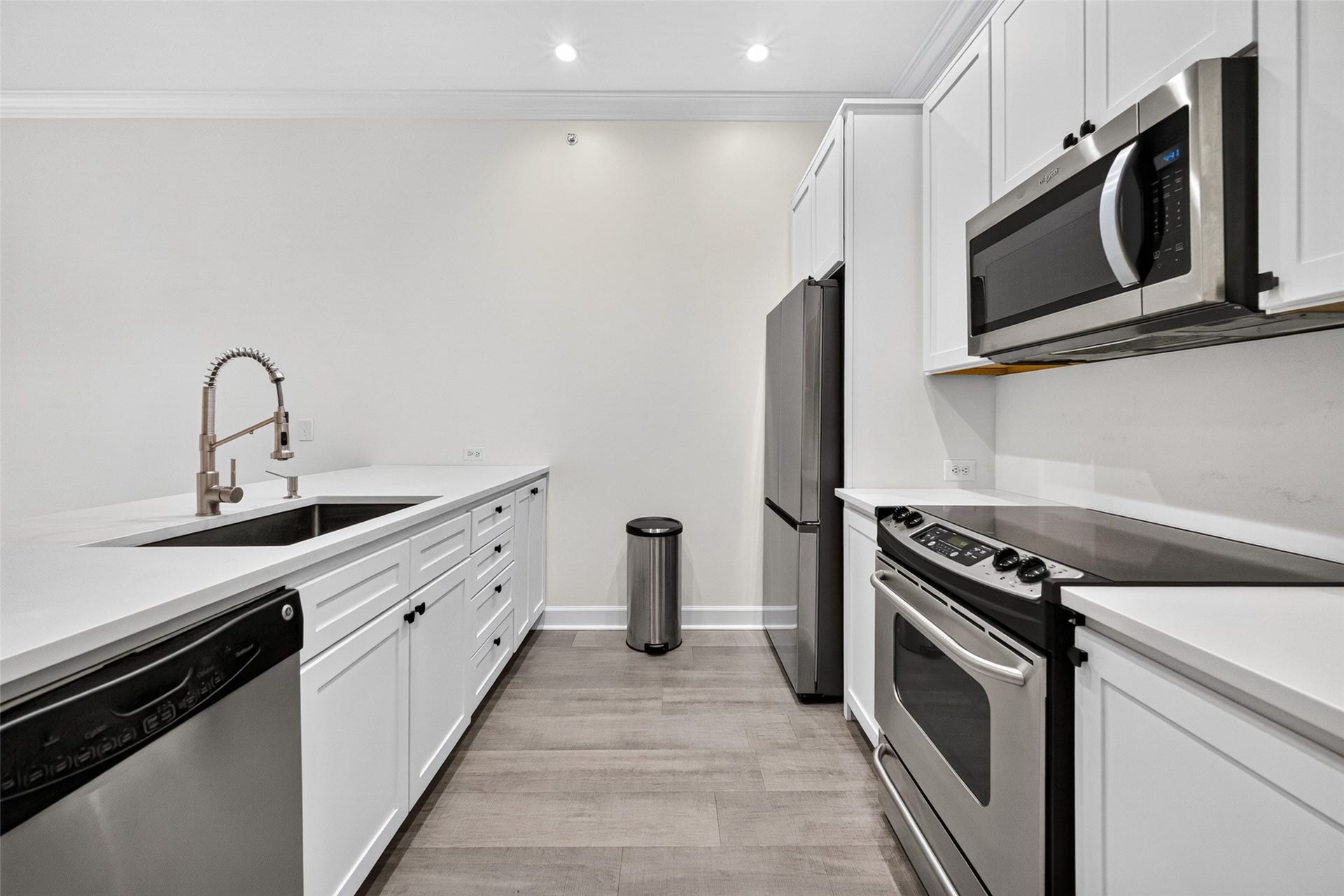 100 Willard Street, #21, Houston, TX 77006 100 Willard Street, #21, Houston, TX 77006