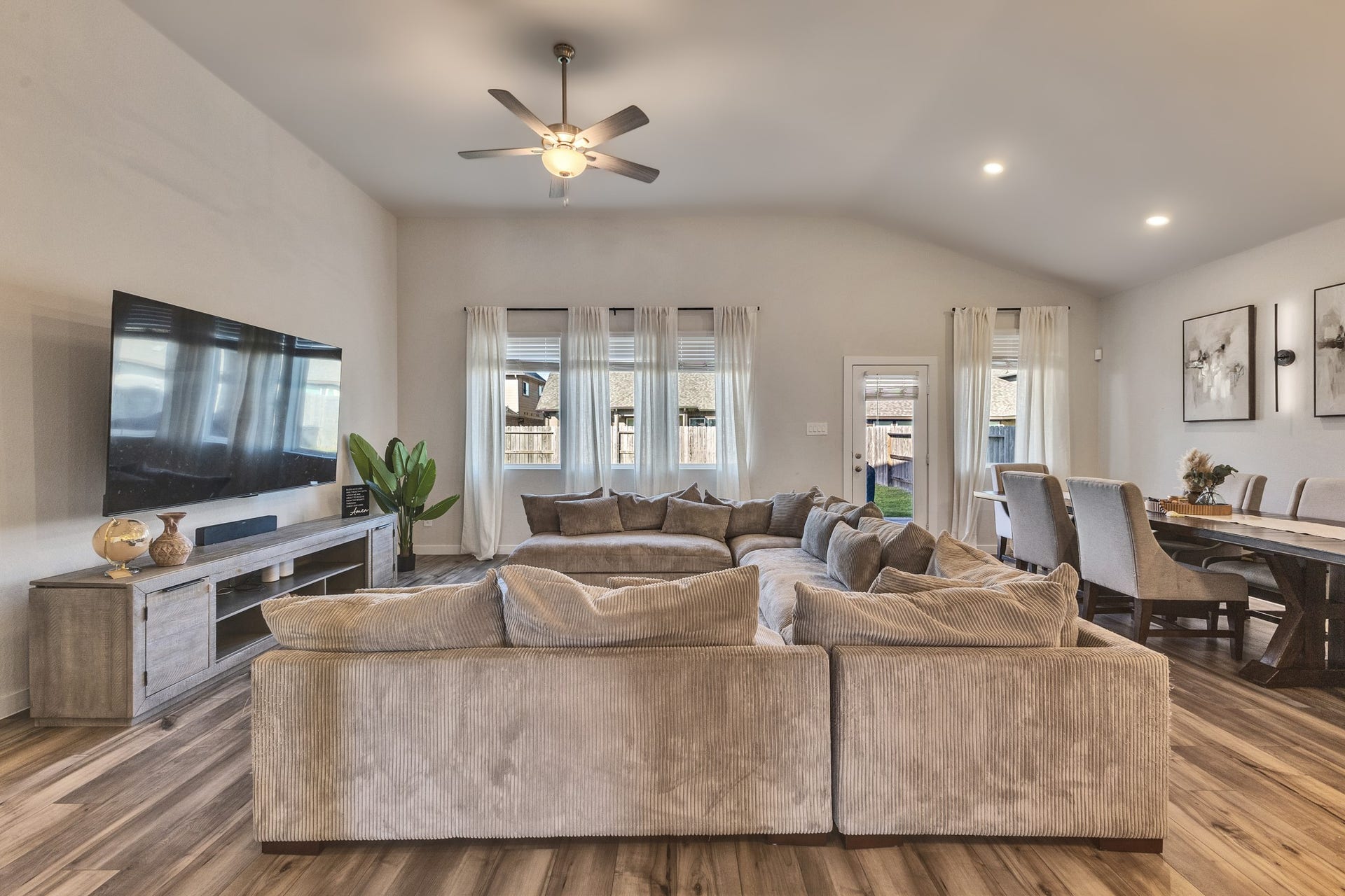 10842 Bodie Hills Drive, Rosharon, TX 77583 10842 Bodie Hills Drive, Rosharon, TX 77583