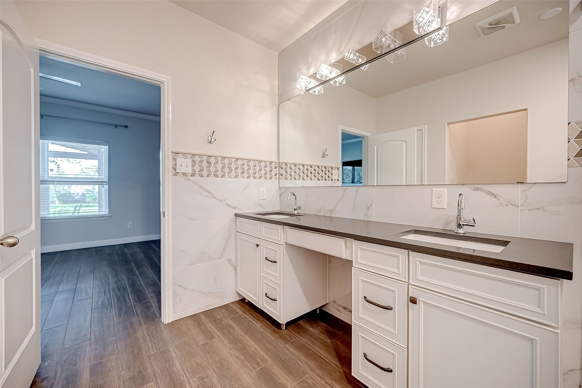 346 Apache Field Lane, La Marque, TX 77568 346 Apache Field Lane, La Marque, TX 77568