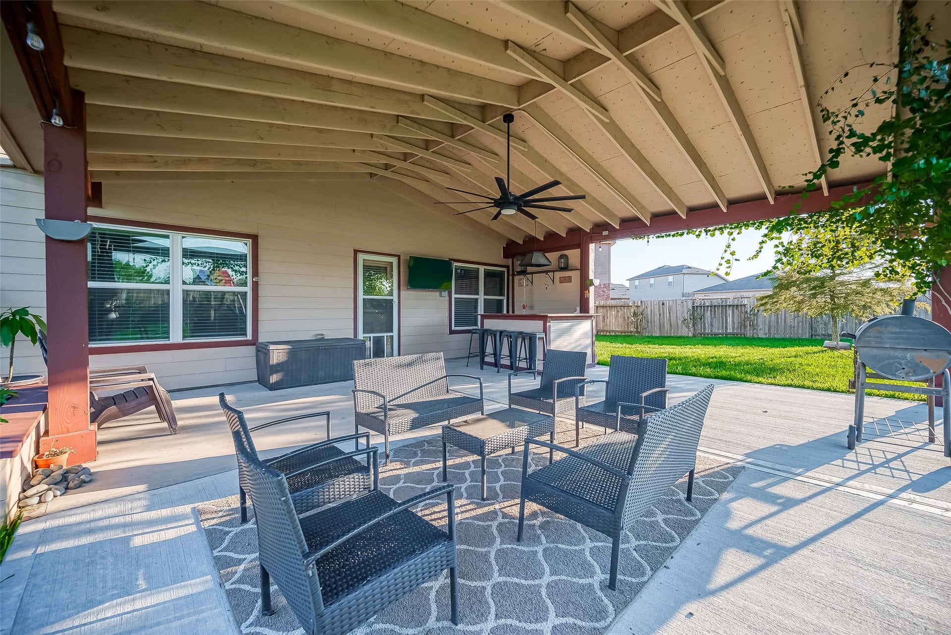 346 Apache Field Lane, La Marque, TX 77568 346 Apache Field Lane, La Marque, TX 77568