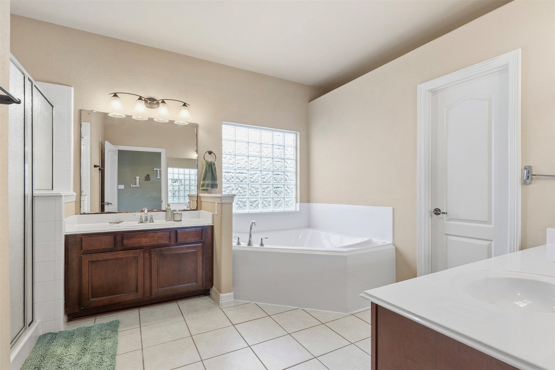 21615 Hansom Drive, Porter, TX 77365 21615 Hansom Drive, Porter, TX 77365