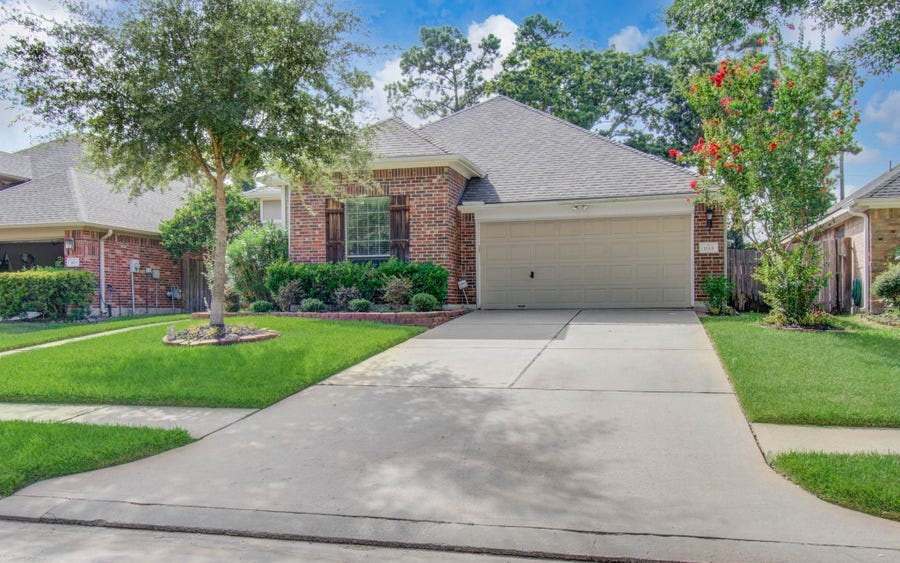 Property photo for 1819 Ryansbrook Lane, Spring, TX