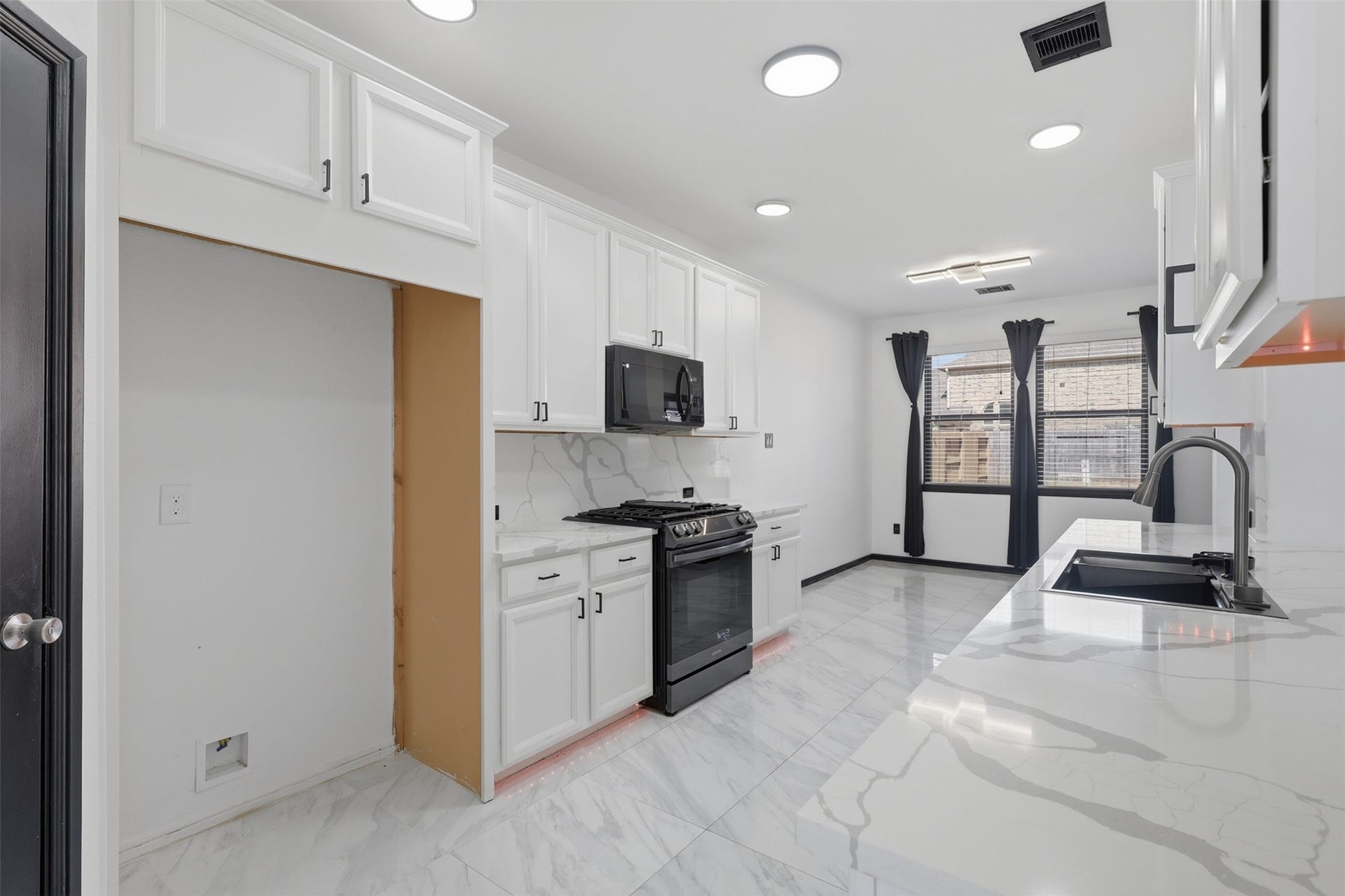 27947 Hendrix Park Drive, Spring, TX 77386 27947 Hendrix Park Drive, Spring, TX 77386