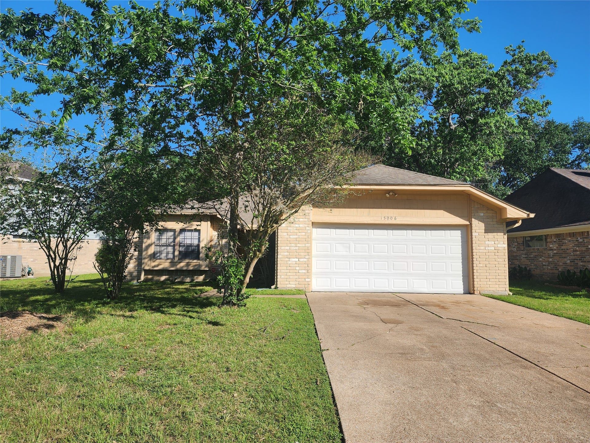 15006 Yorktown Colony Drive, Houston, TX 77084 15006 Yorktown Colony Drive, Houston, TX 77084