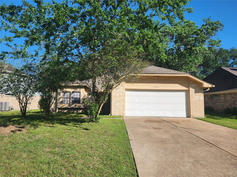 Property photo for 15006 Yorktown Colony Drive, Houston, TX