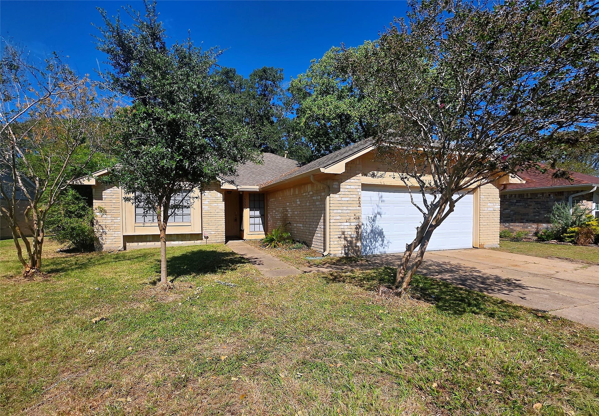 15006 Yorktown Colony Drive, Houston, TX 77084 15006 Yorktown Colony Drive, Houston, TX 77084