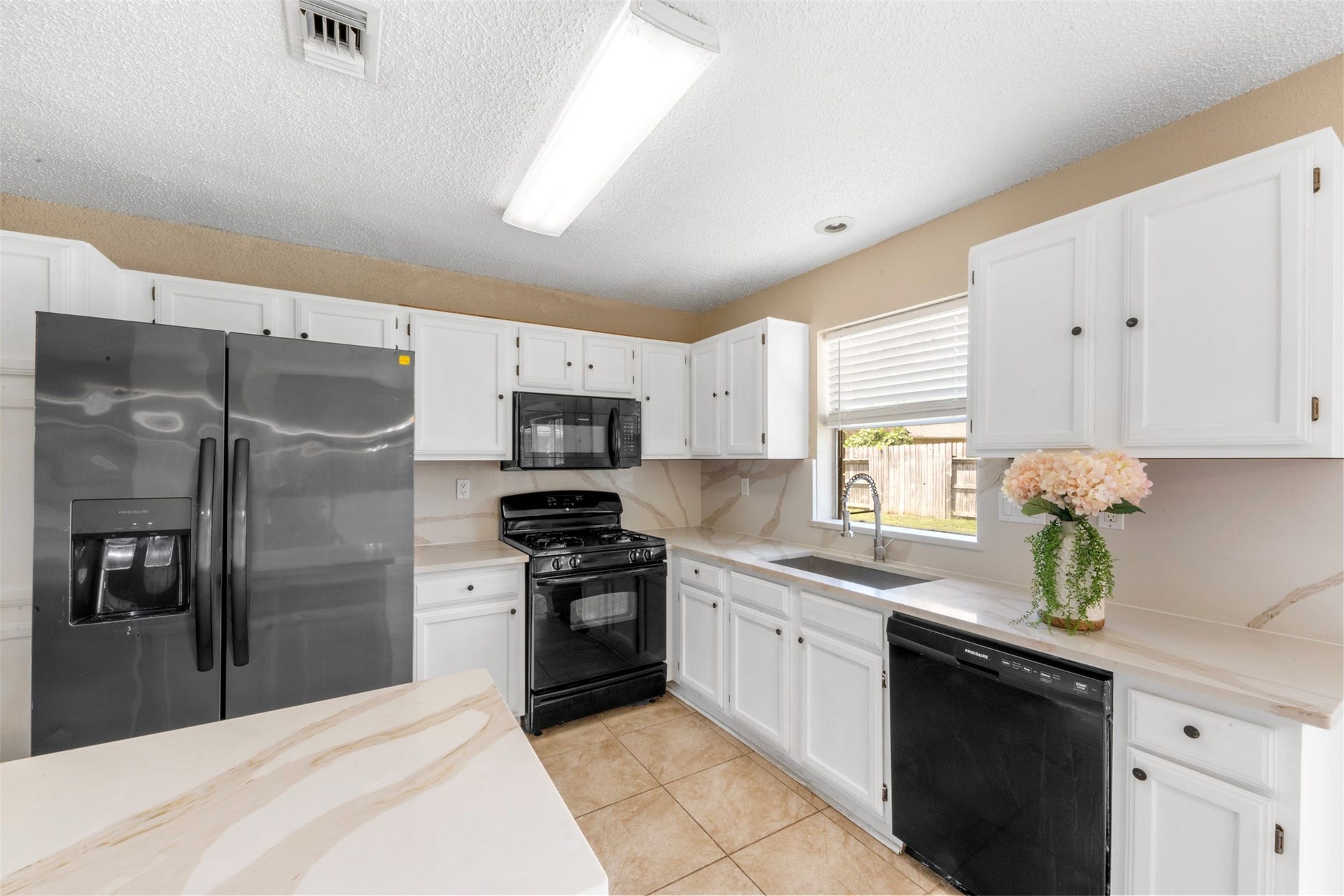 3410 E Heatherock Circle, Sugar Land, TX 77479 3410 E Heatherock Circle, Sugar Land, TX 77479