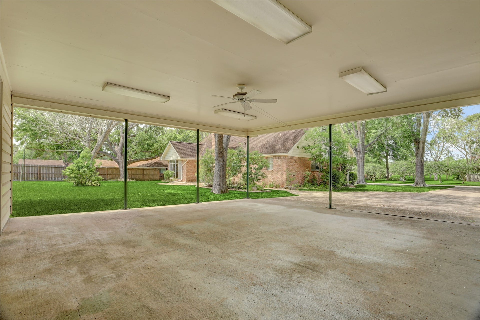 105 Hillcrest Drive, Alvin, TX 77511 Carport area