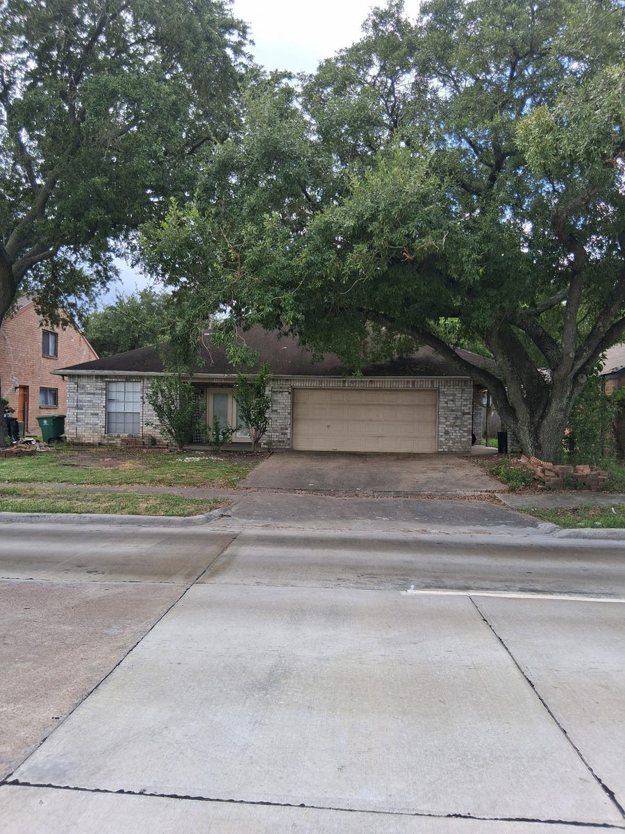 Property photo for 12323 W Bellfort Street, Stafford, TX