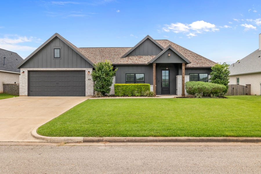 Property photo for 459 Green Meadows Drive, West Columbia, TX