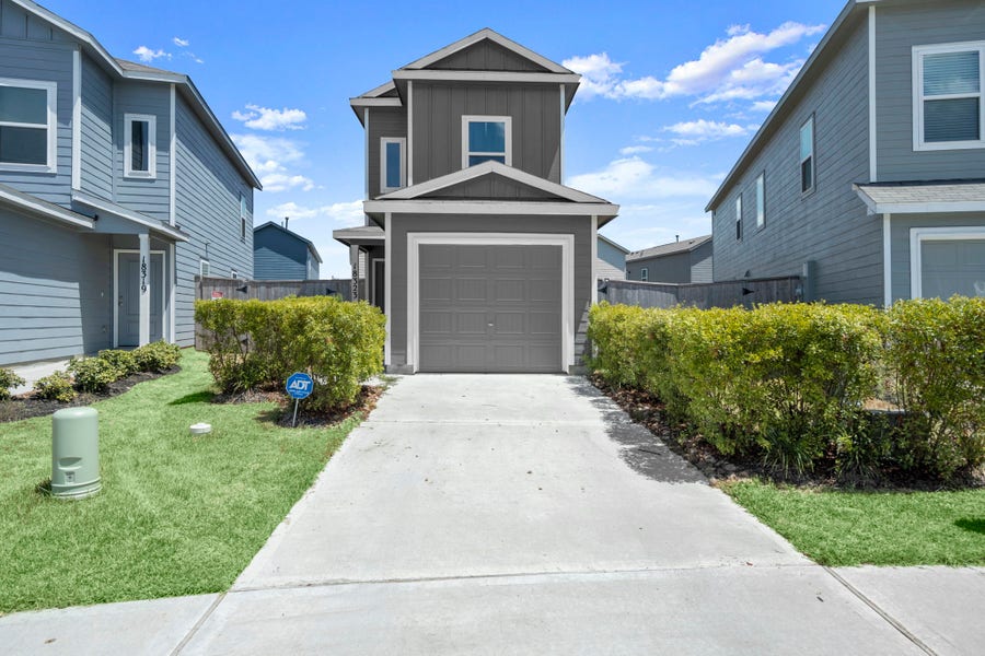 Property photo for 18323 Palazzo Romano Lane, New Caney, TX